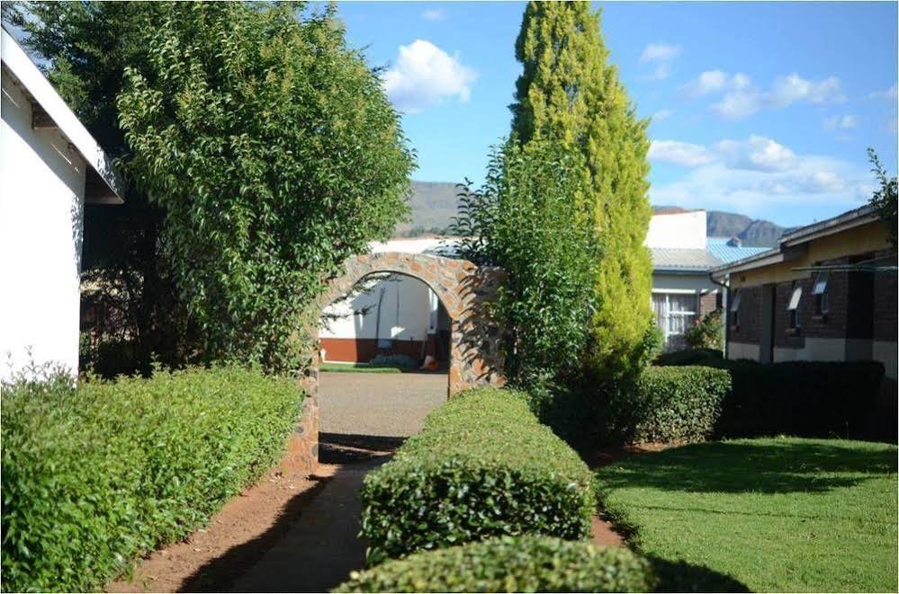 Molengoane Lodge