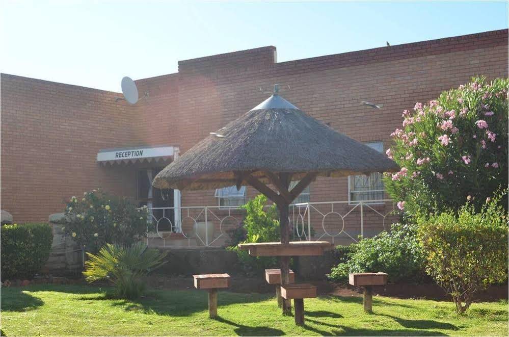 Molengoane Lodge