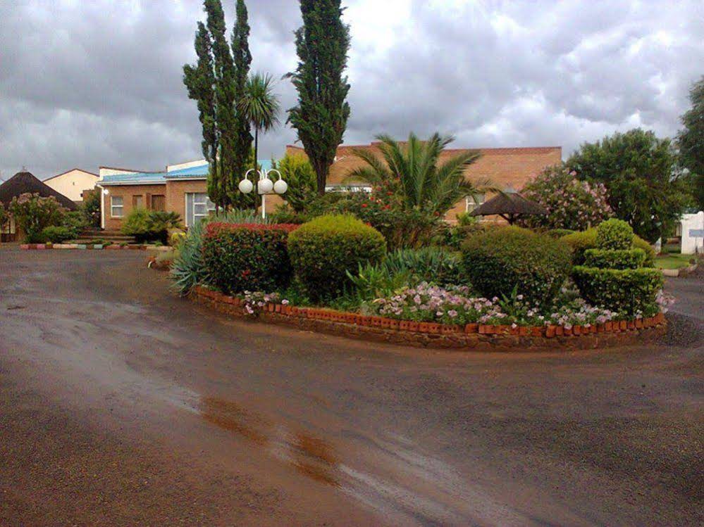 Molengoane Lodge