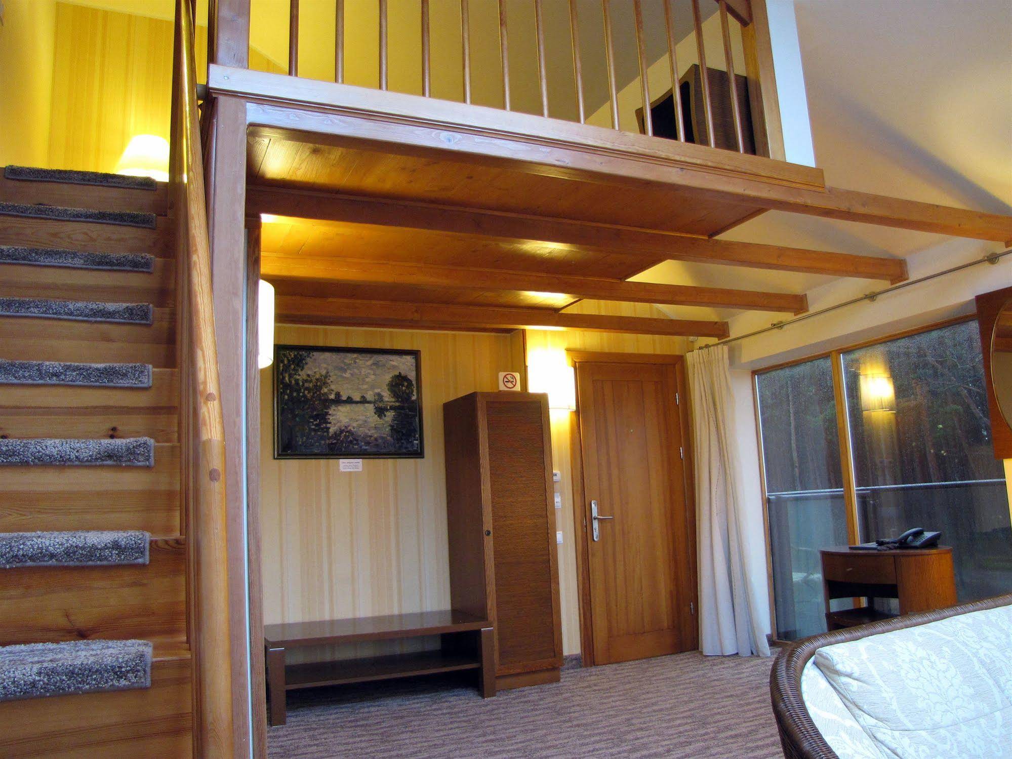 Chateau Amber