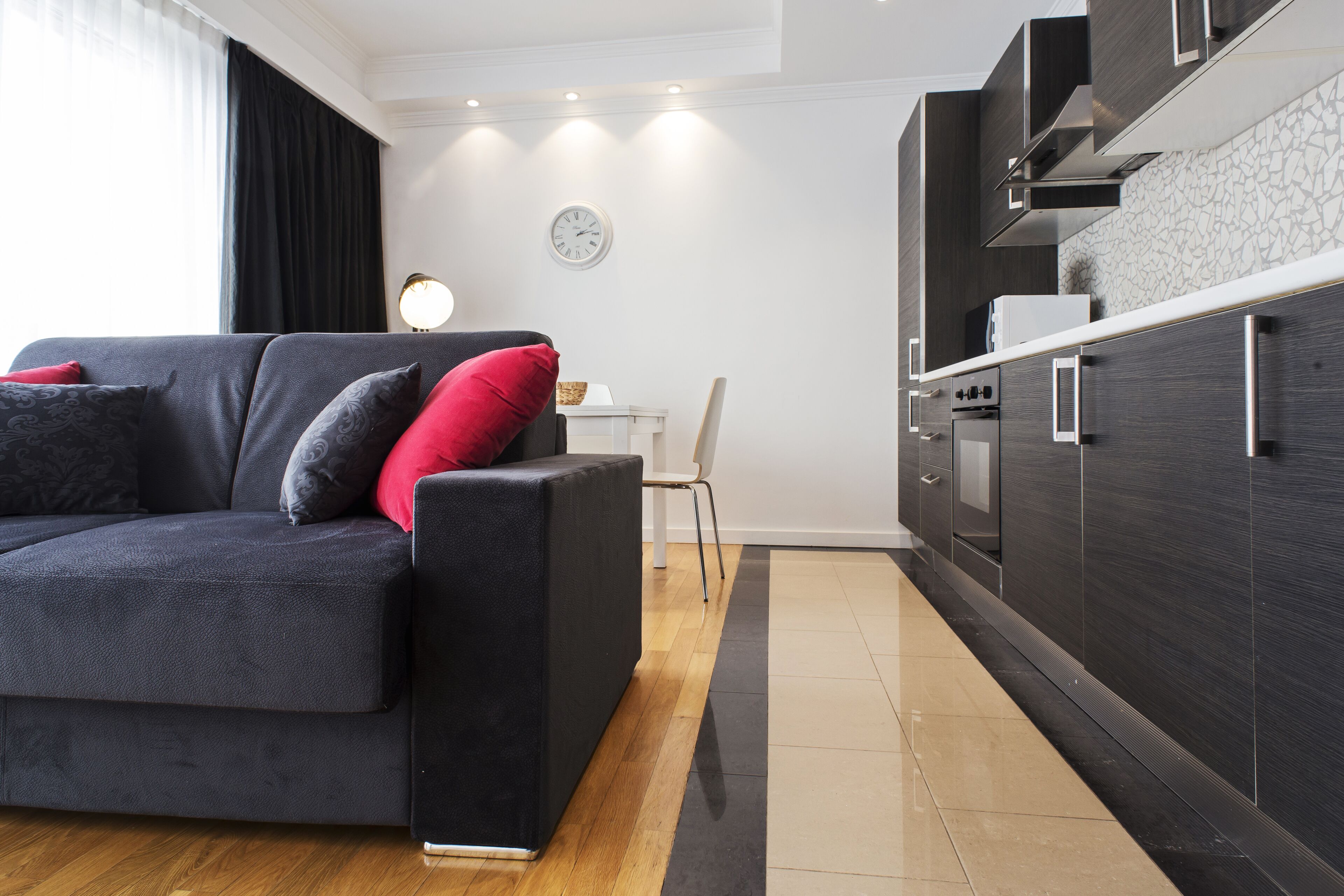 The Queen Luxury Serviced Apartments - Villa Fiorita Apartments