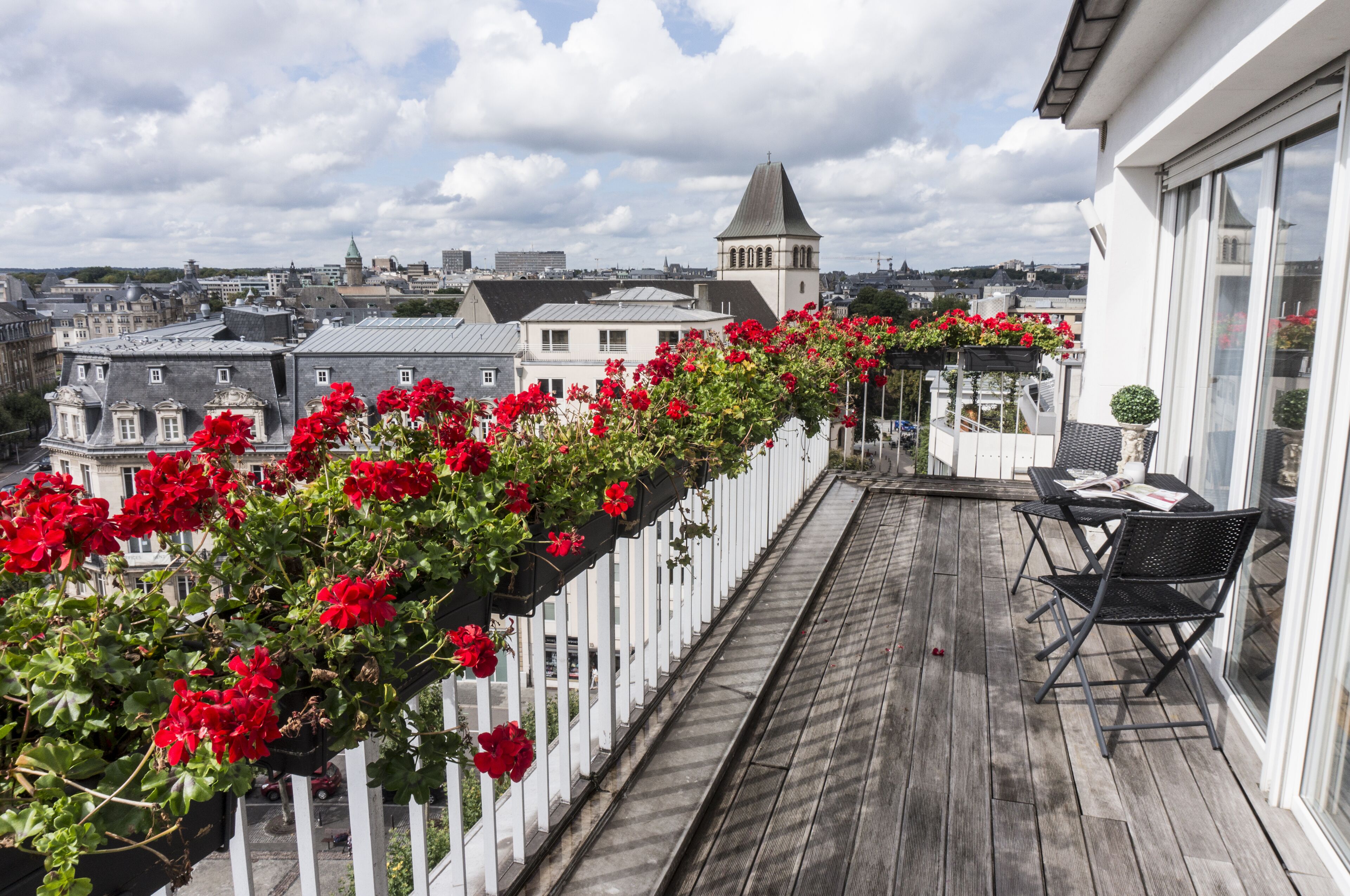 The Queen Luxury Serviced Apartments - Villa Fiorita Apartments