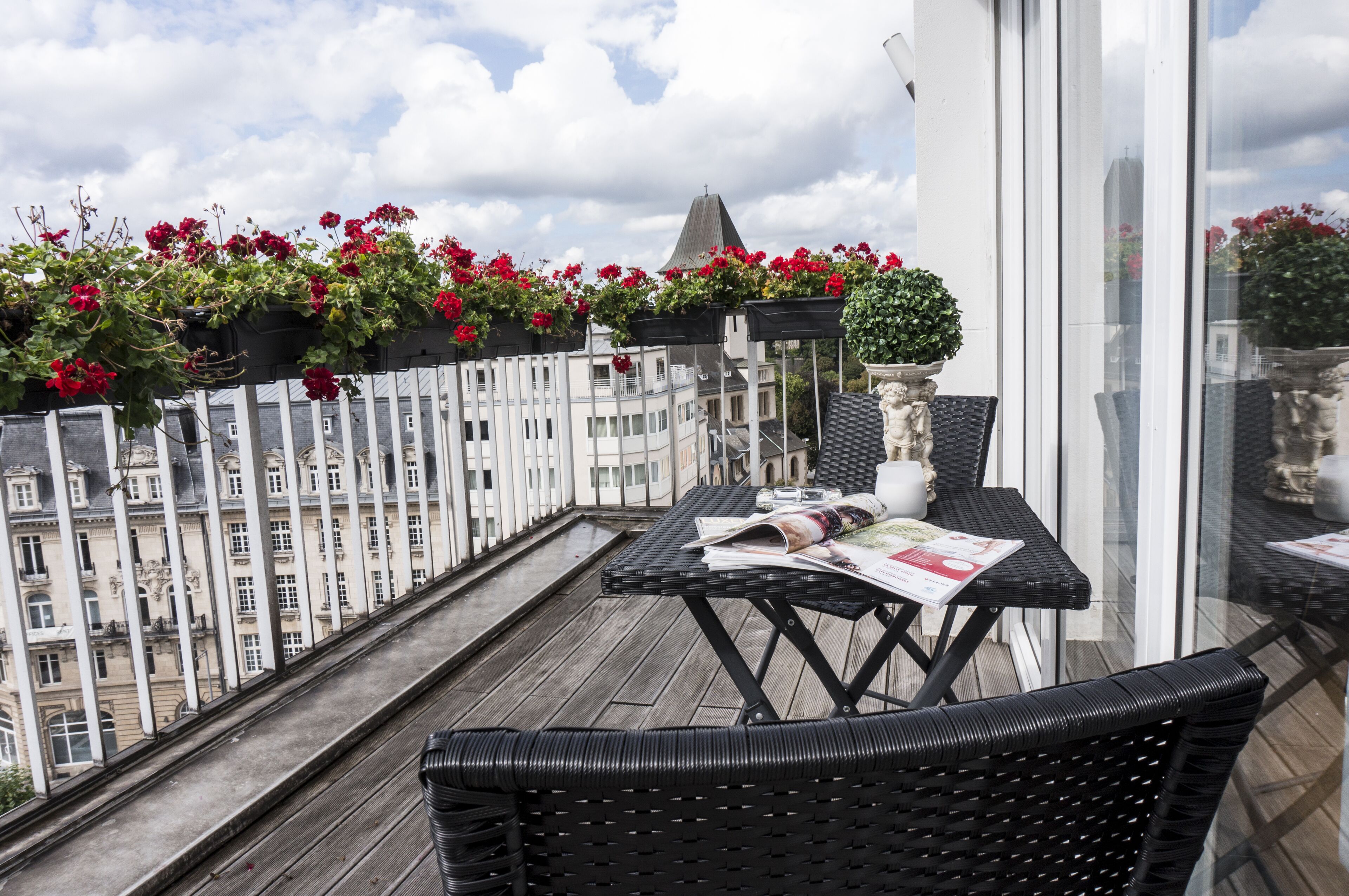 The Queen Luxury Serviced Apartments - Villa Fiorita Apartments