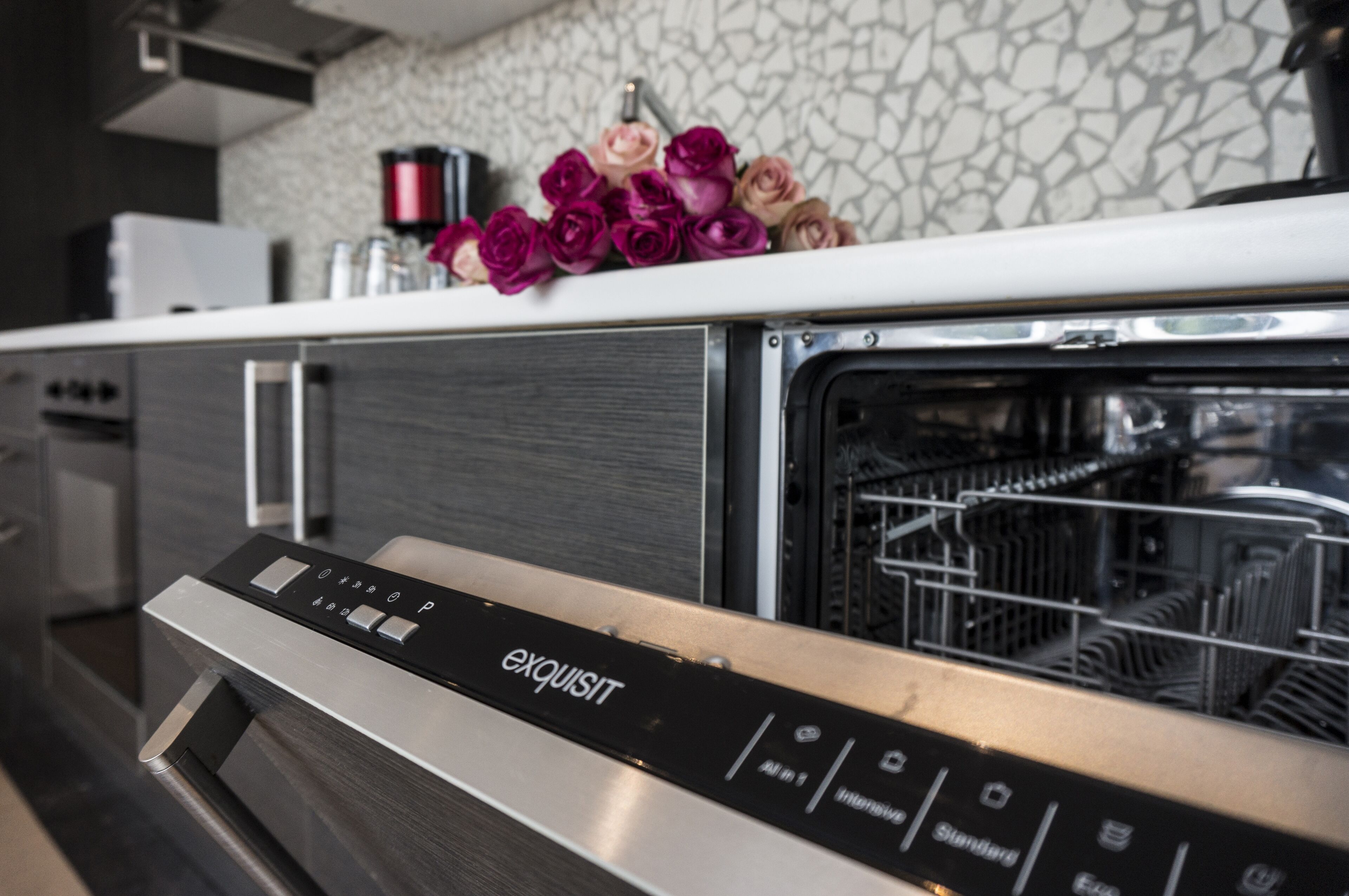 The Queen Luxury Serviced Apartments - Villa Fiorita Apartments