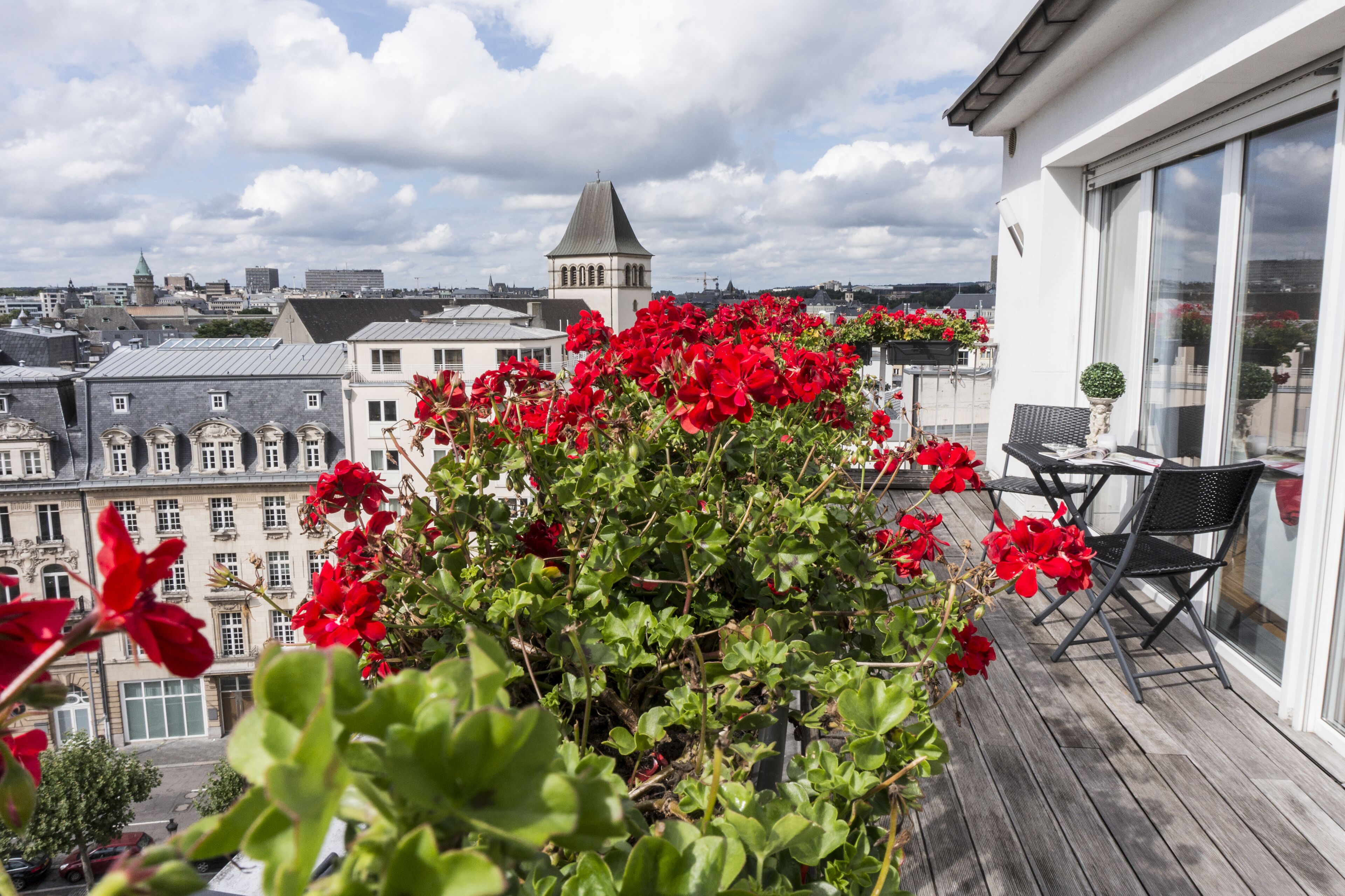 The Queen Luxury Serviced Apartments - Villa Fiorita Apartments
