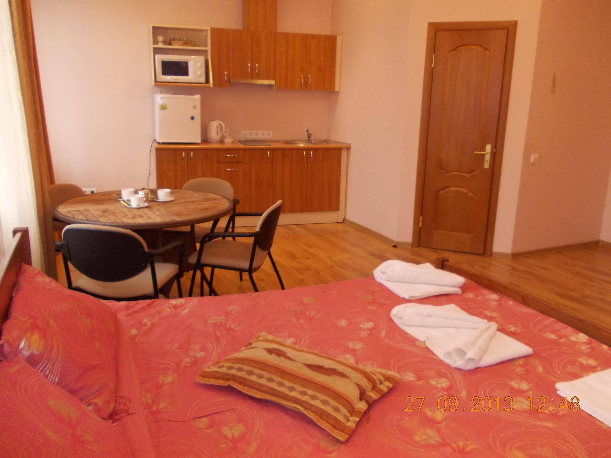 Biplan Guest House Aleksandria