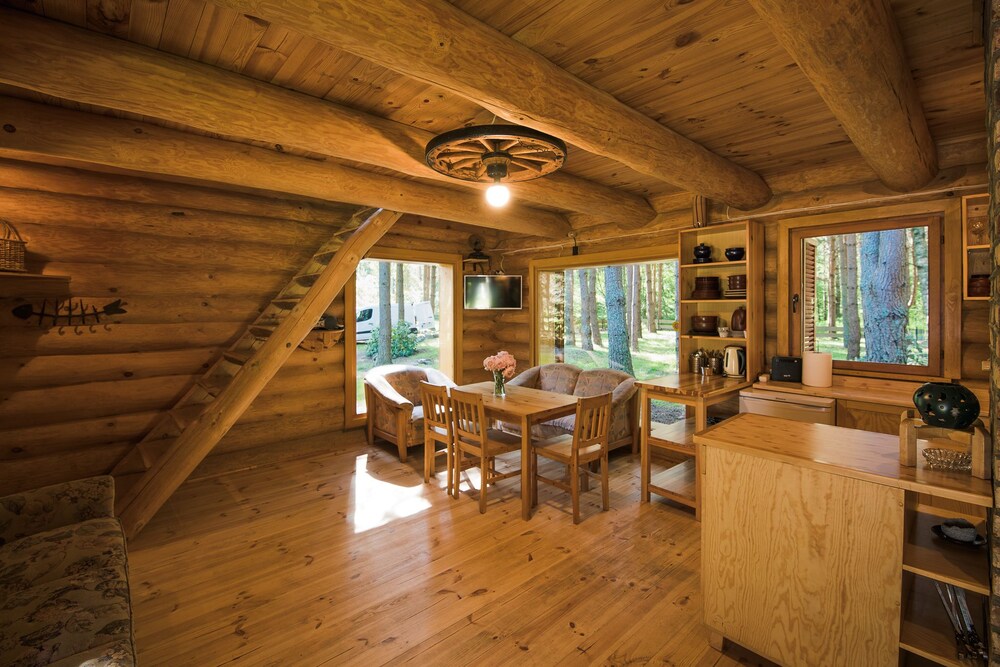 Roze Guest Houses Sklandas