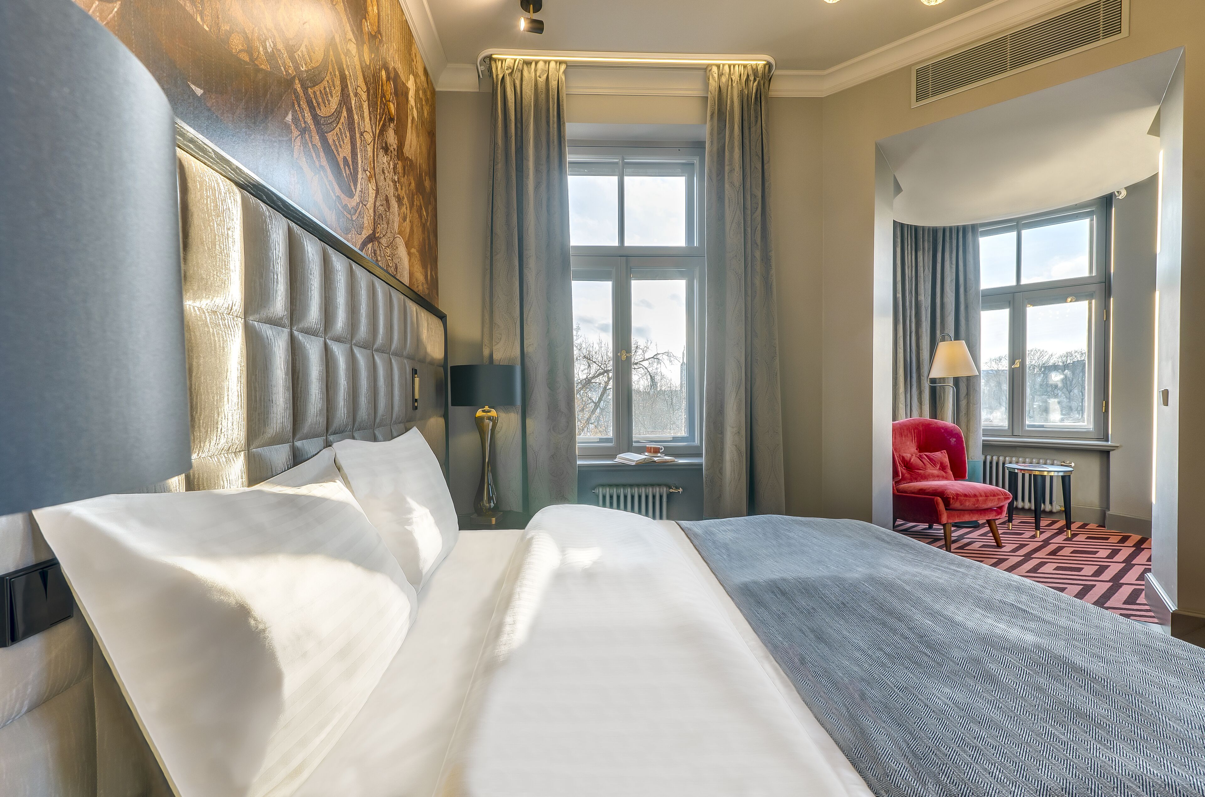 Grand Poet Hotel by Semarah