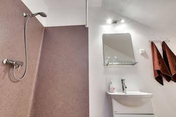 Janne Hotel