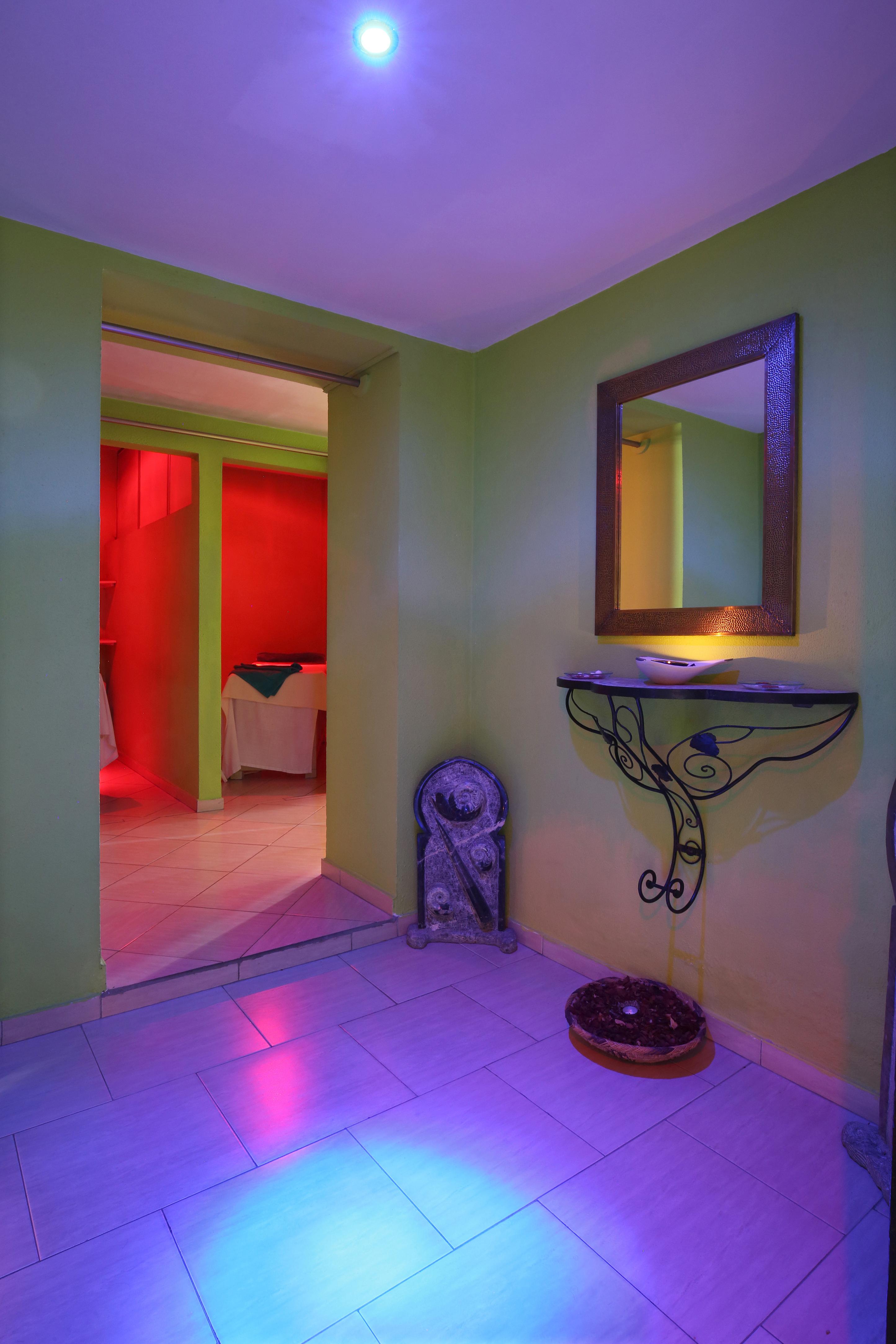 Anezi Tower Hotel & Apartments