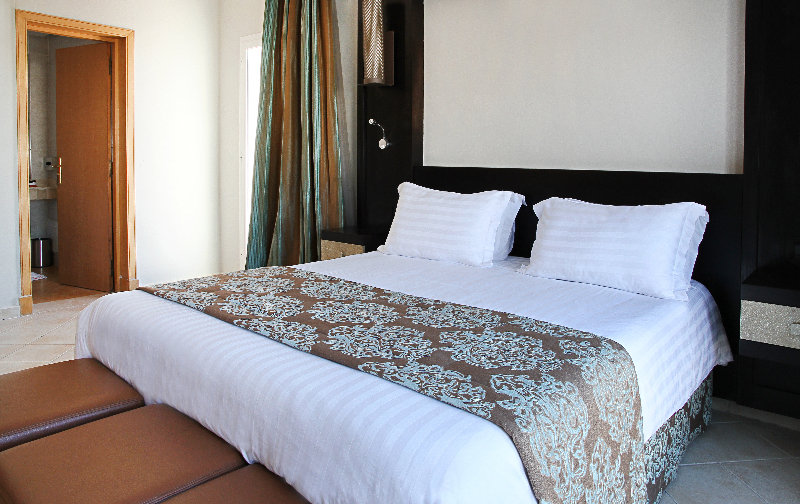Bianca Beach Family & Resort