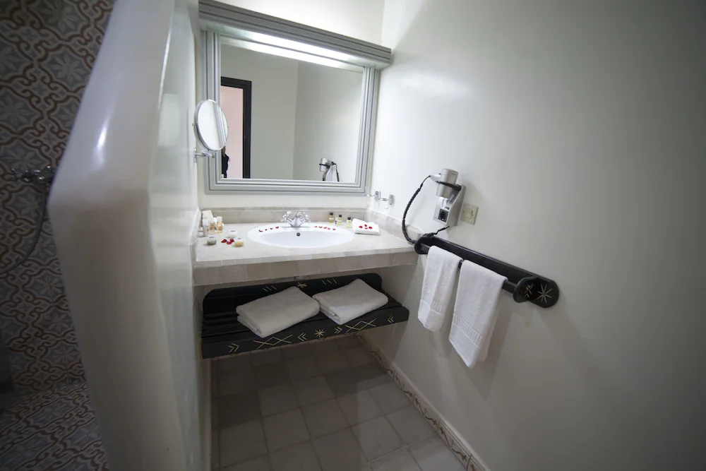 Borjs Hotel Suites & SPA