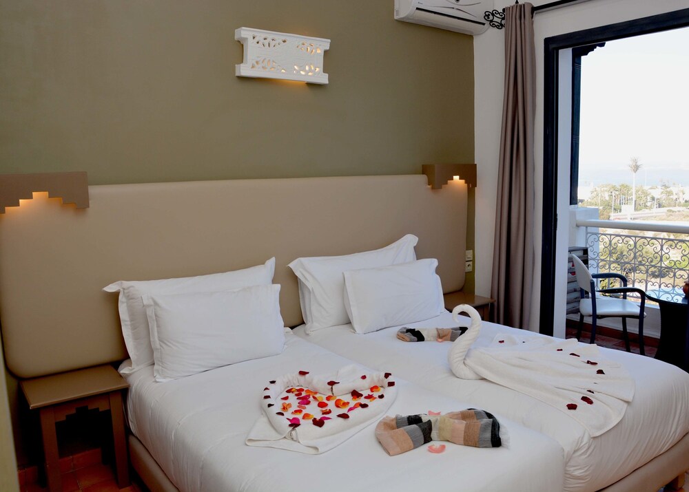 Borjs Hotel Suites & SPA