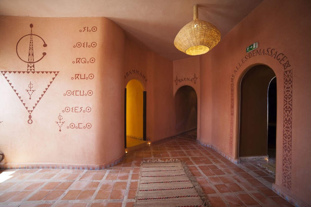 Borjs Hotel Suites & SPA