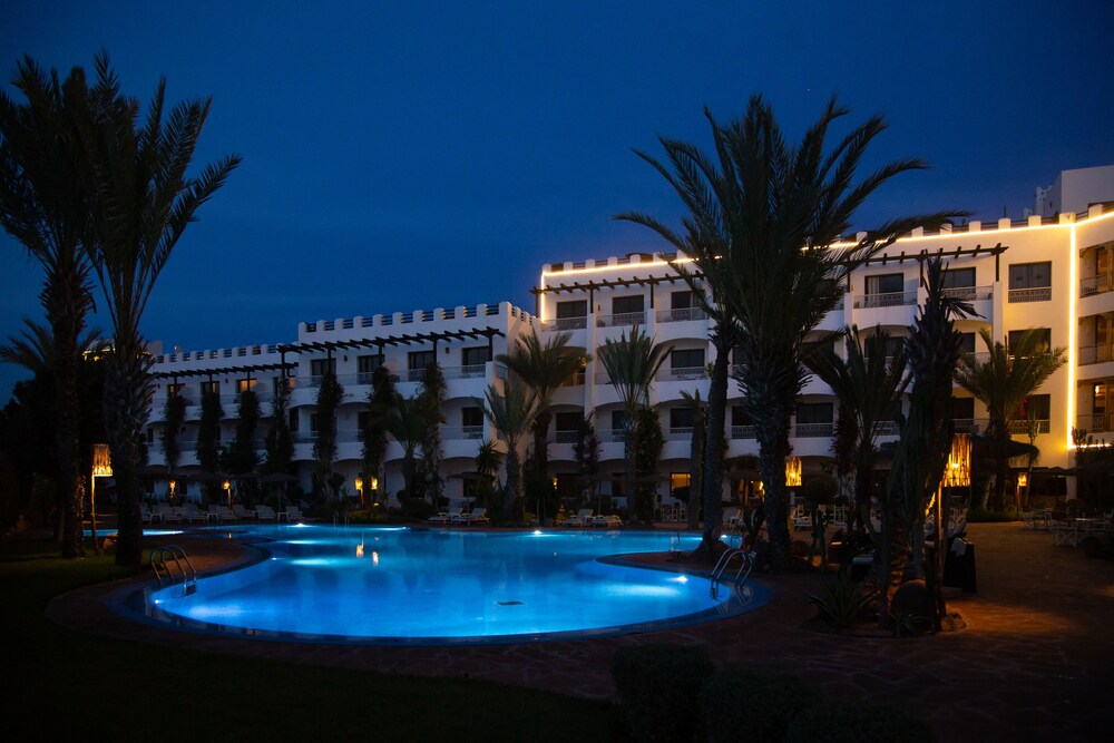 Borjs Hotel Suites & SPA