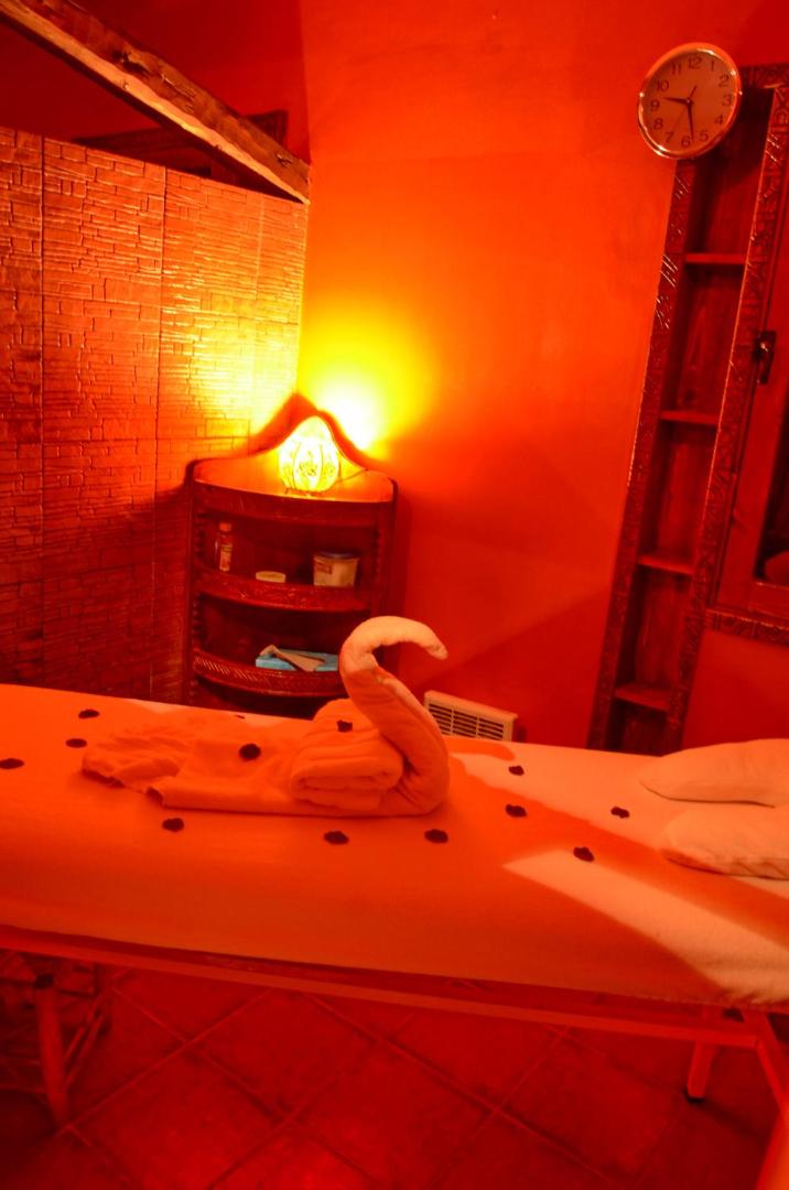 Hotel El Pueblo Tamlelt