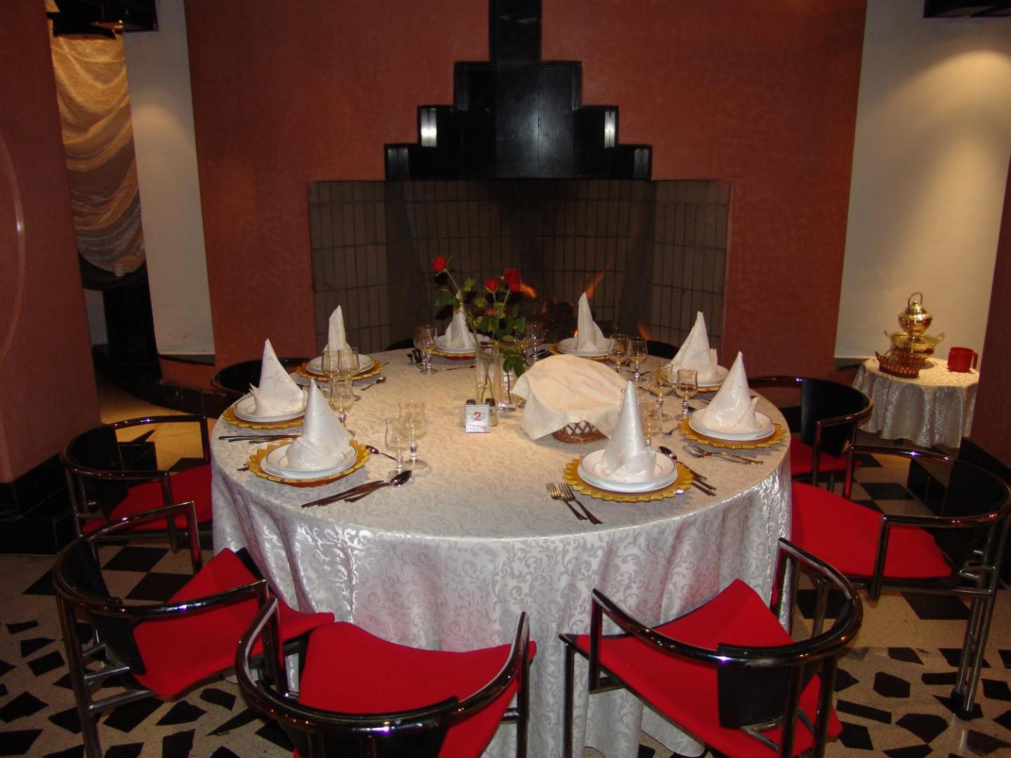 Hotel El Pueblo Tamlelt