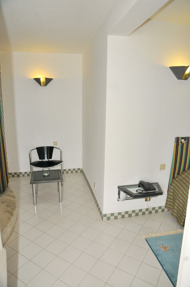 Hotel Tagadirt