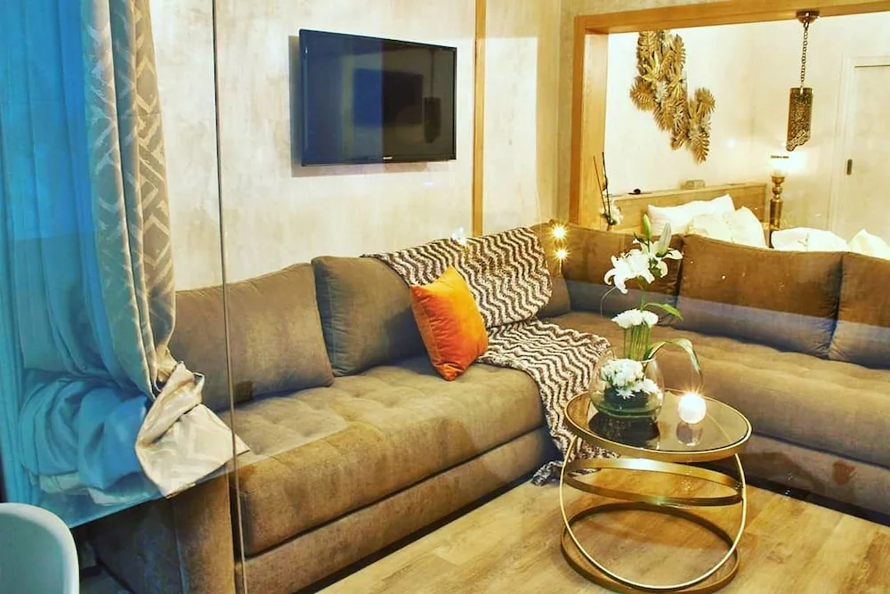 Mabrouk Hotel & Suites