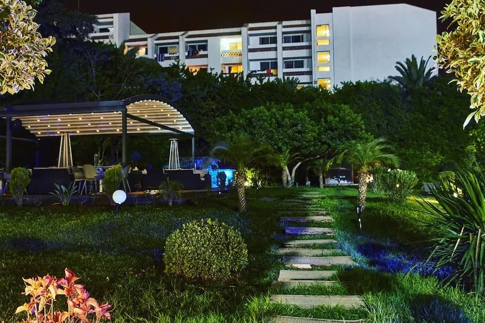 Mabrouk Hotel & Suites