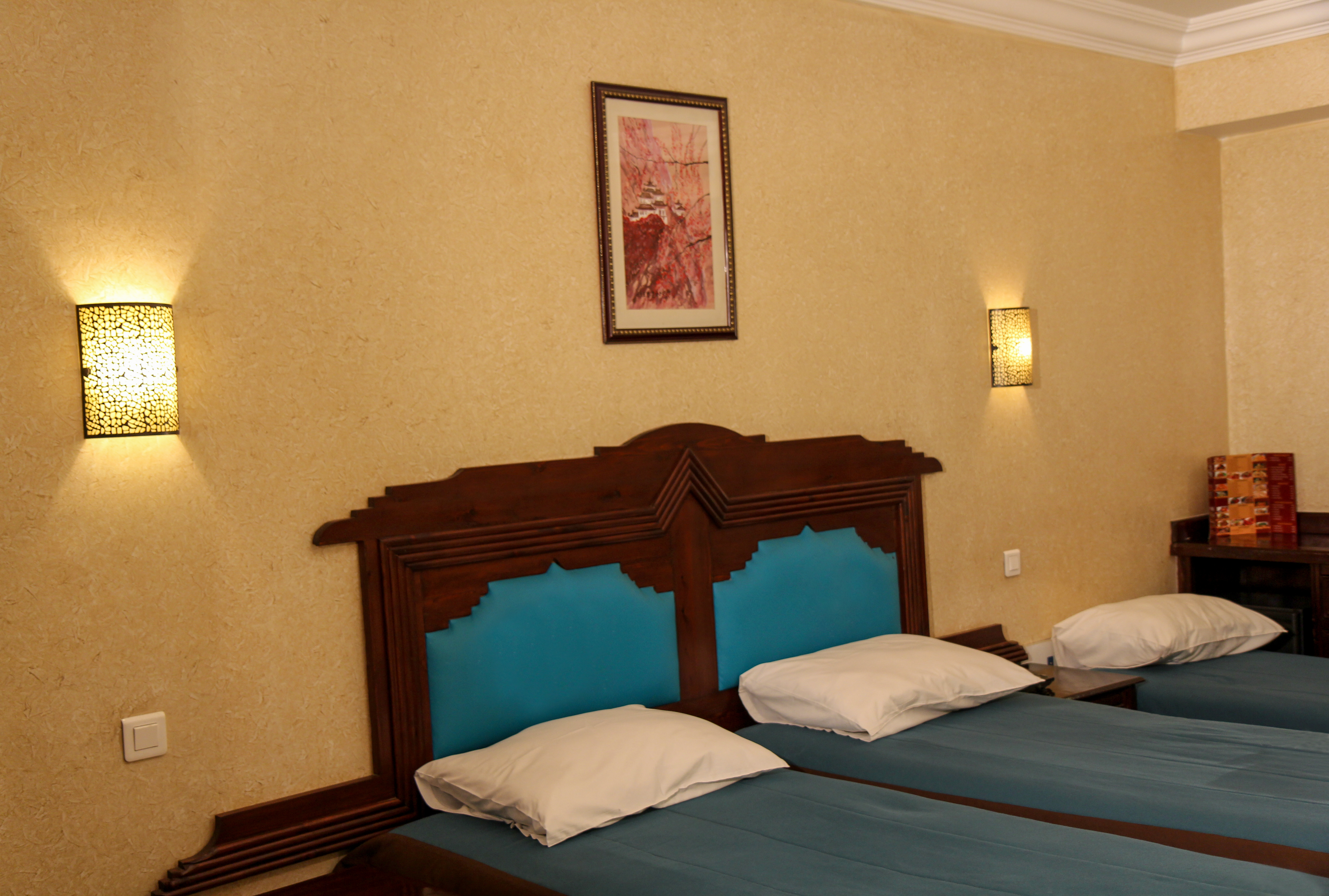 New Farah Hotel