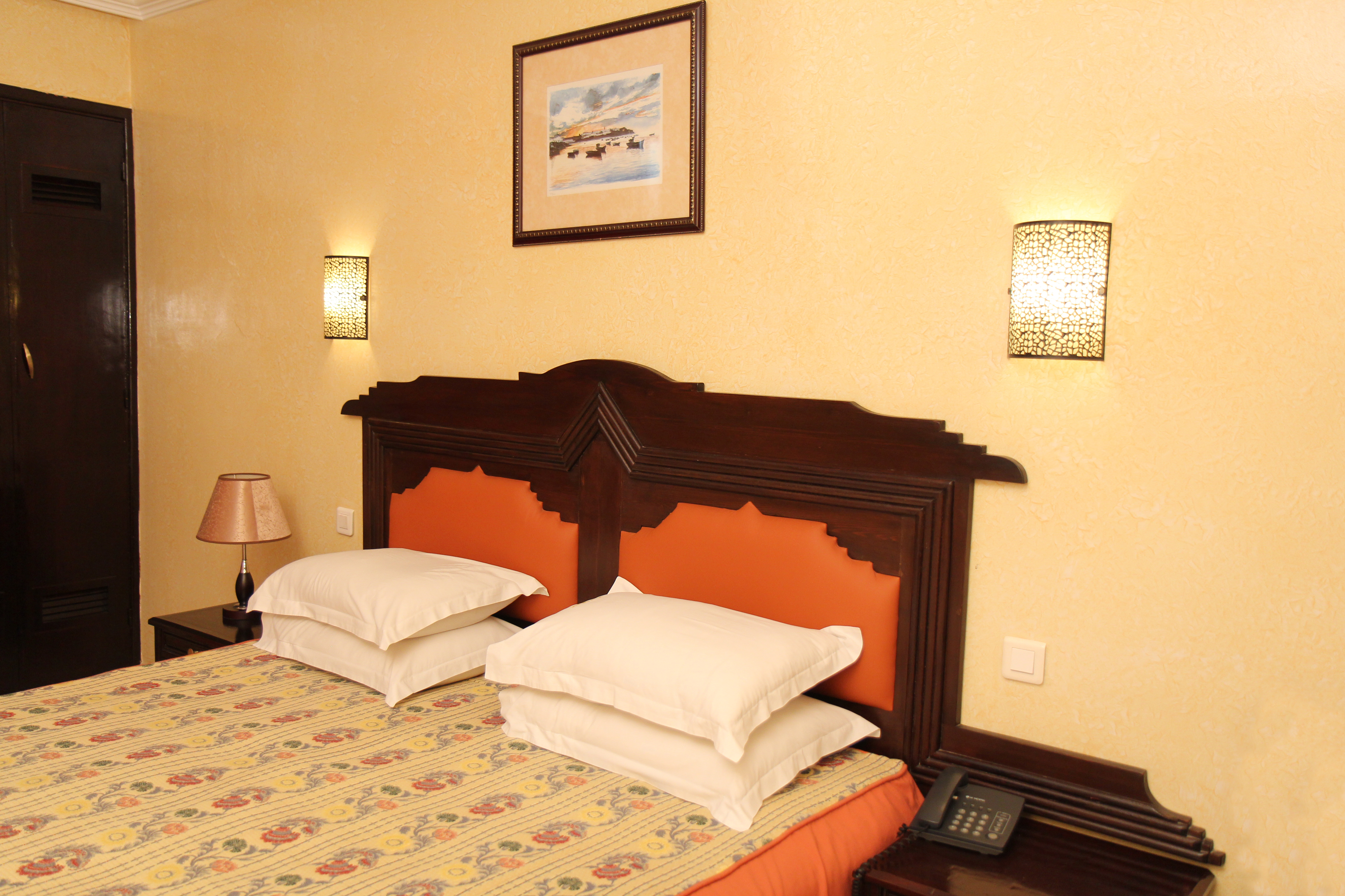 New Farah Hotel