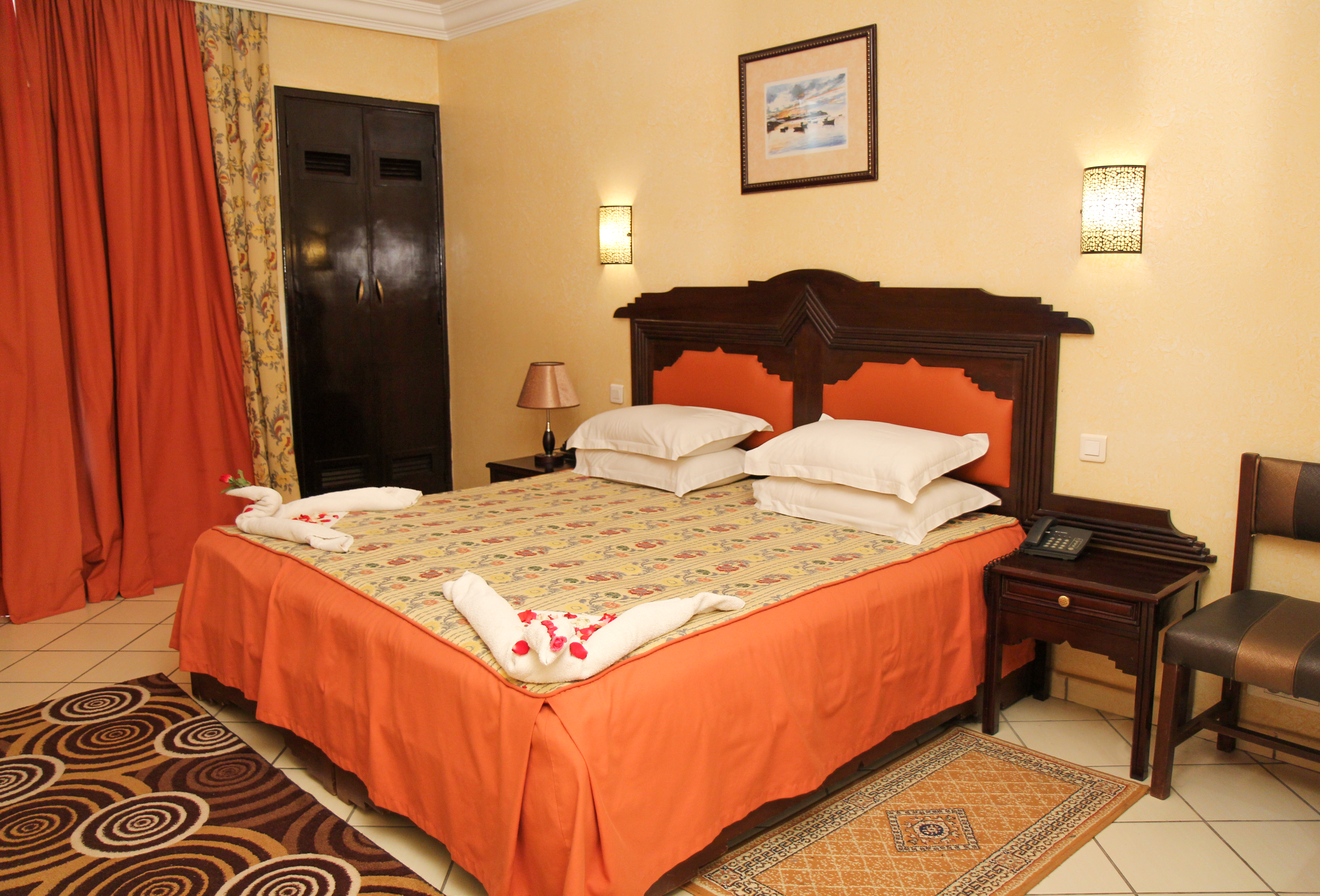 New Farah Hotel
