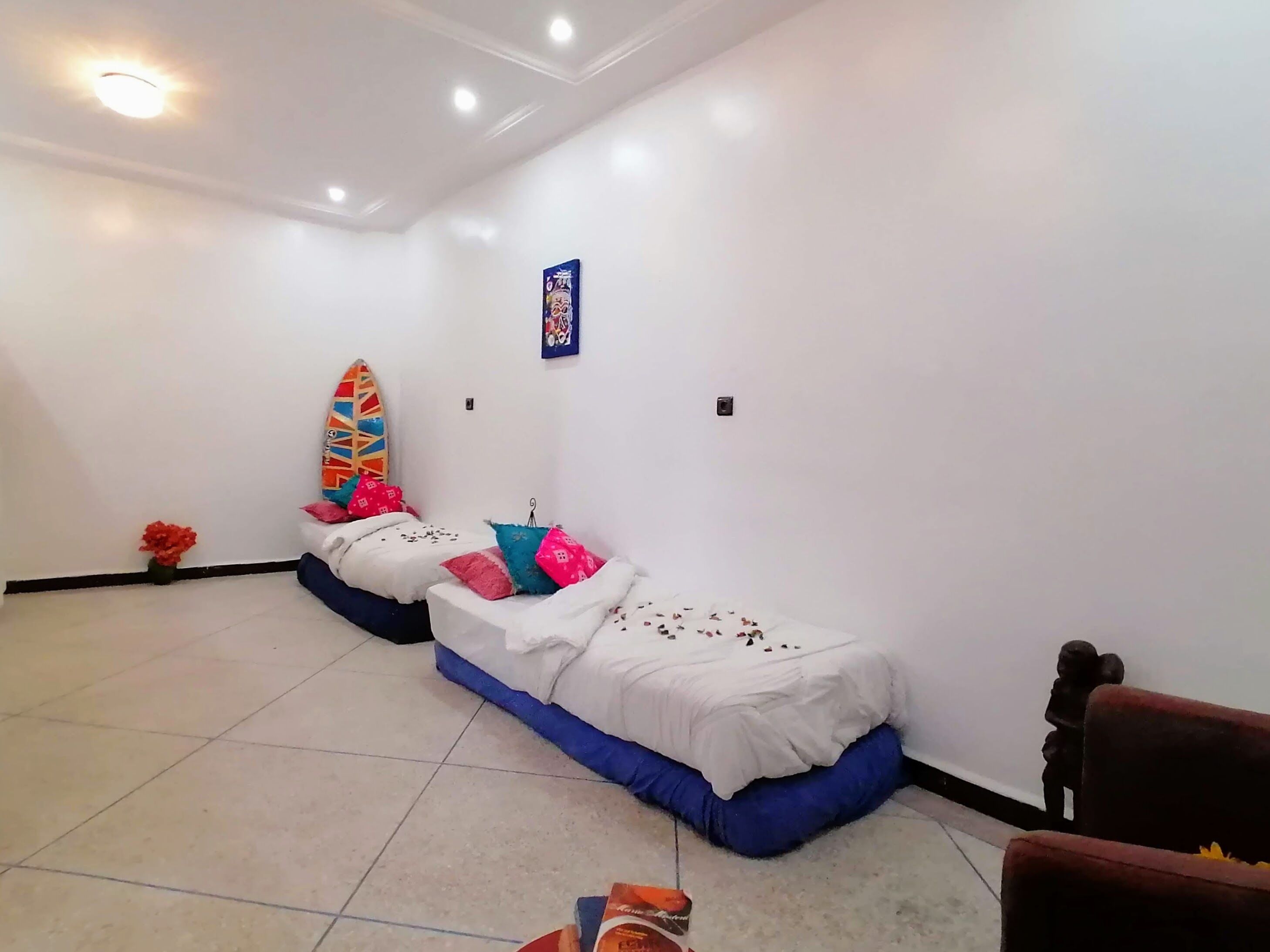 Cozy White House - Hostel