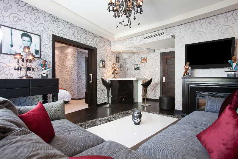 Art Palace Suites & Spa