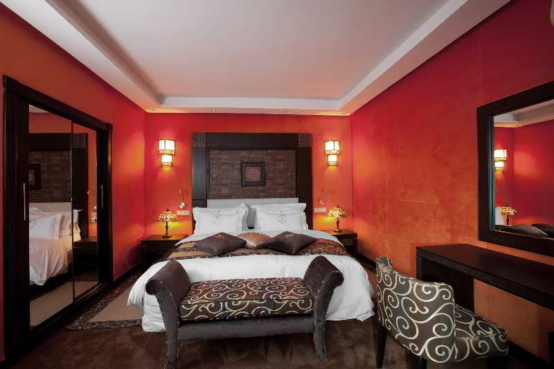 Art Palace Suites & Spa