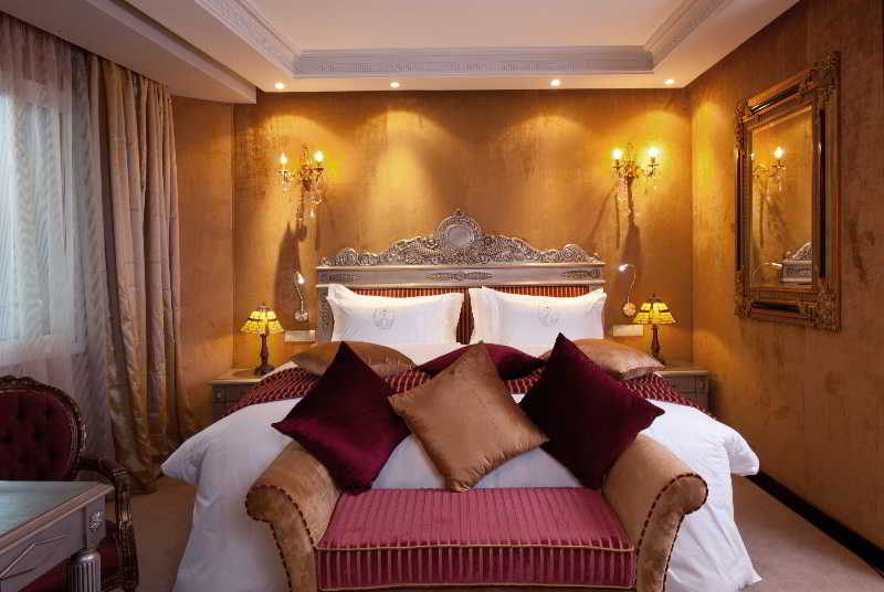 Art Palace Suites & Spa
