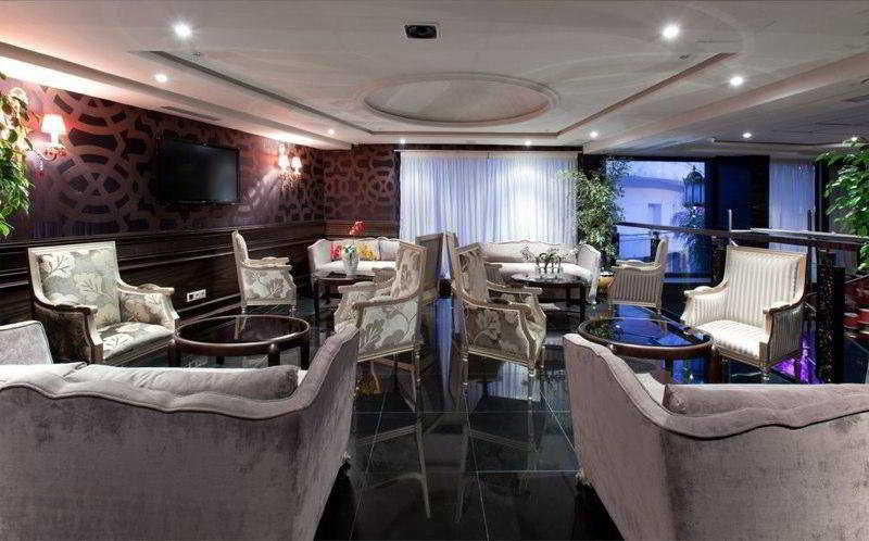 Art Palace Suites & Spa