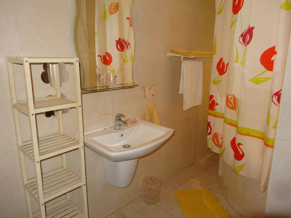 Leyna Vacancy Homes