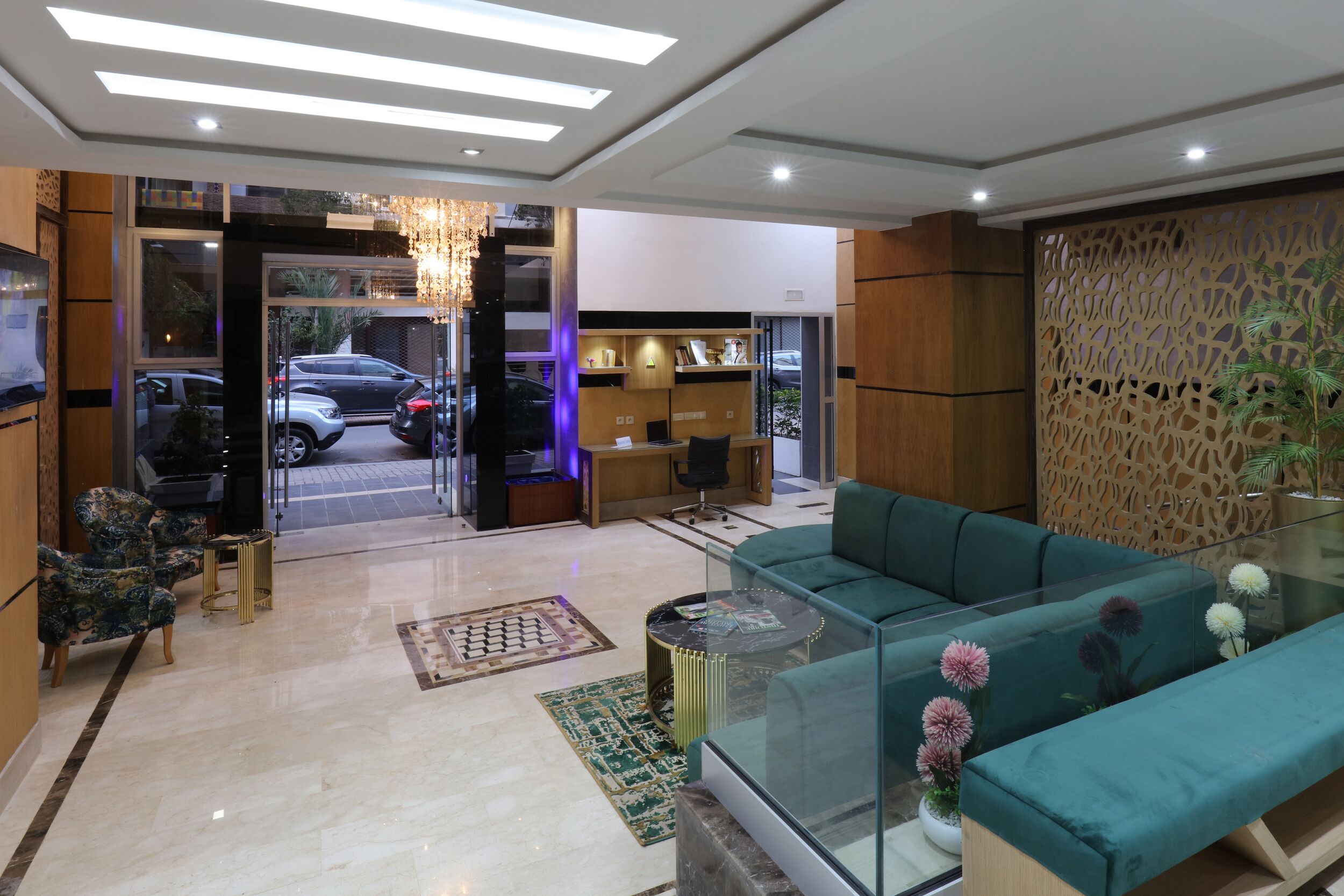 Silver Suites Hotel& Spa
