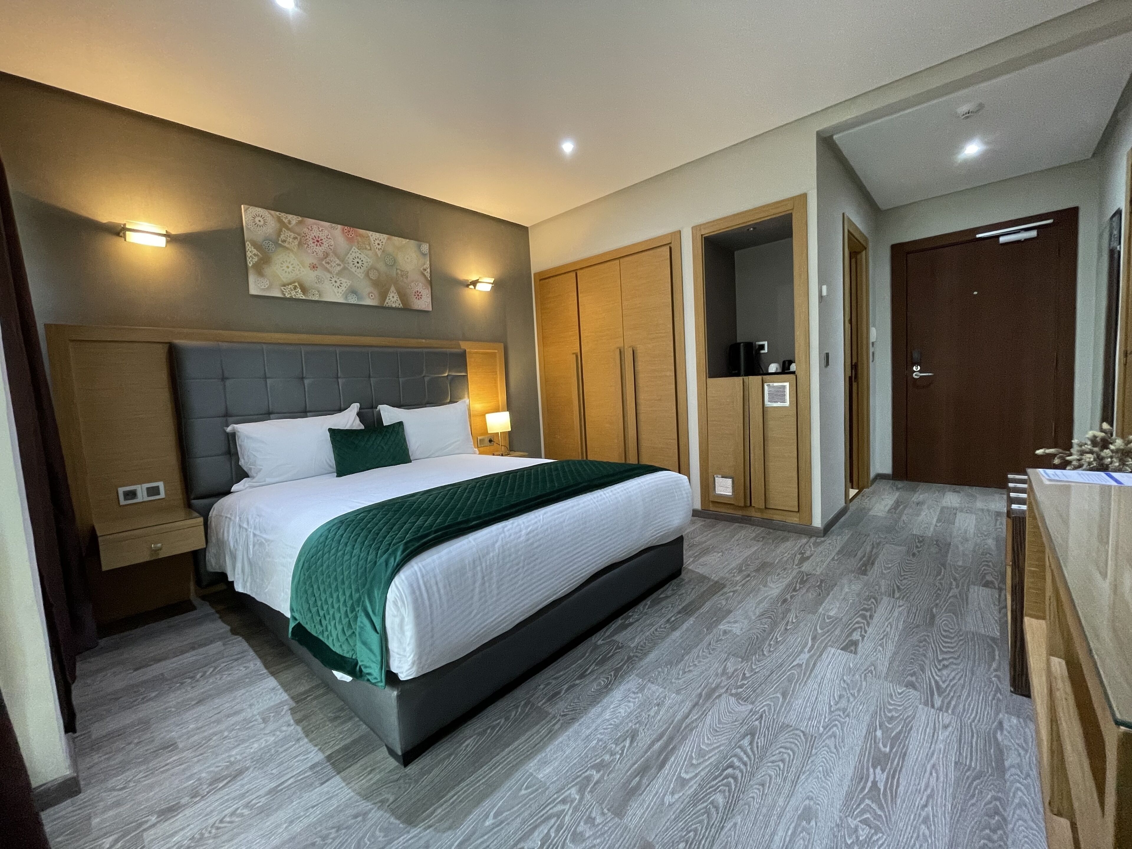 Silver Suites Hotel& Spa