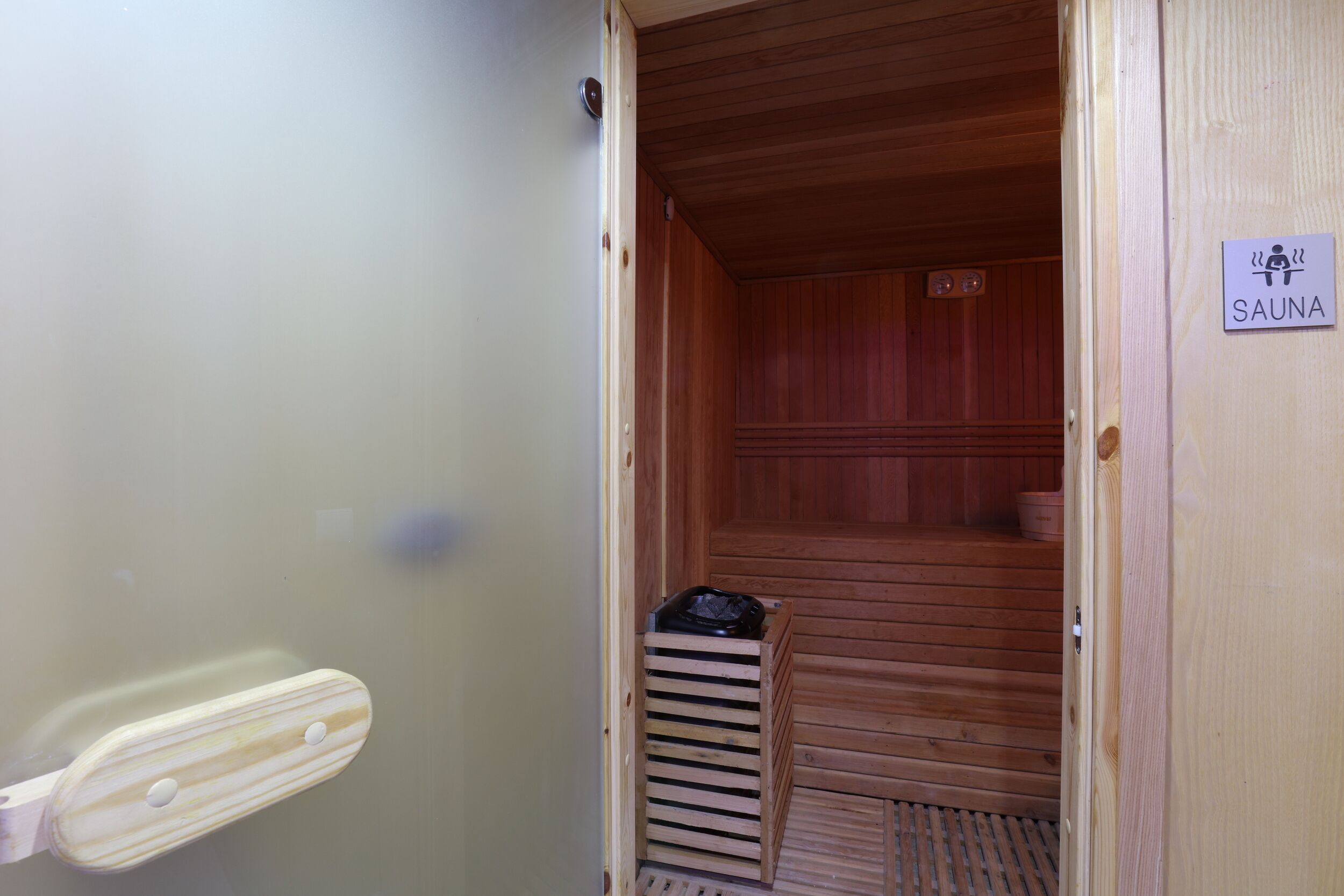 Silver Suites Hotel& Spa