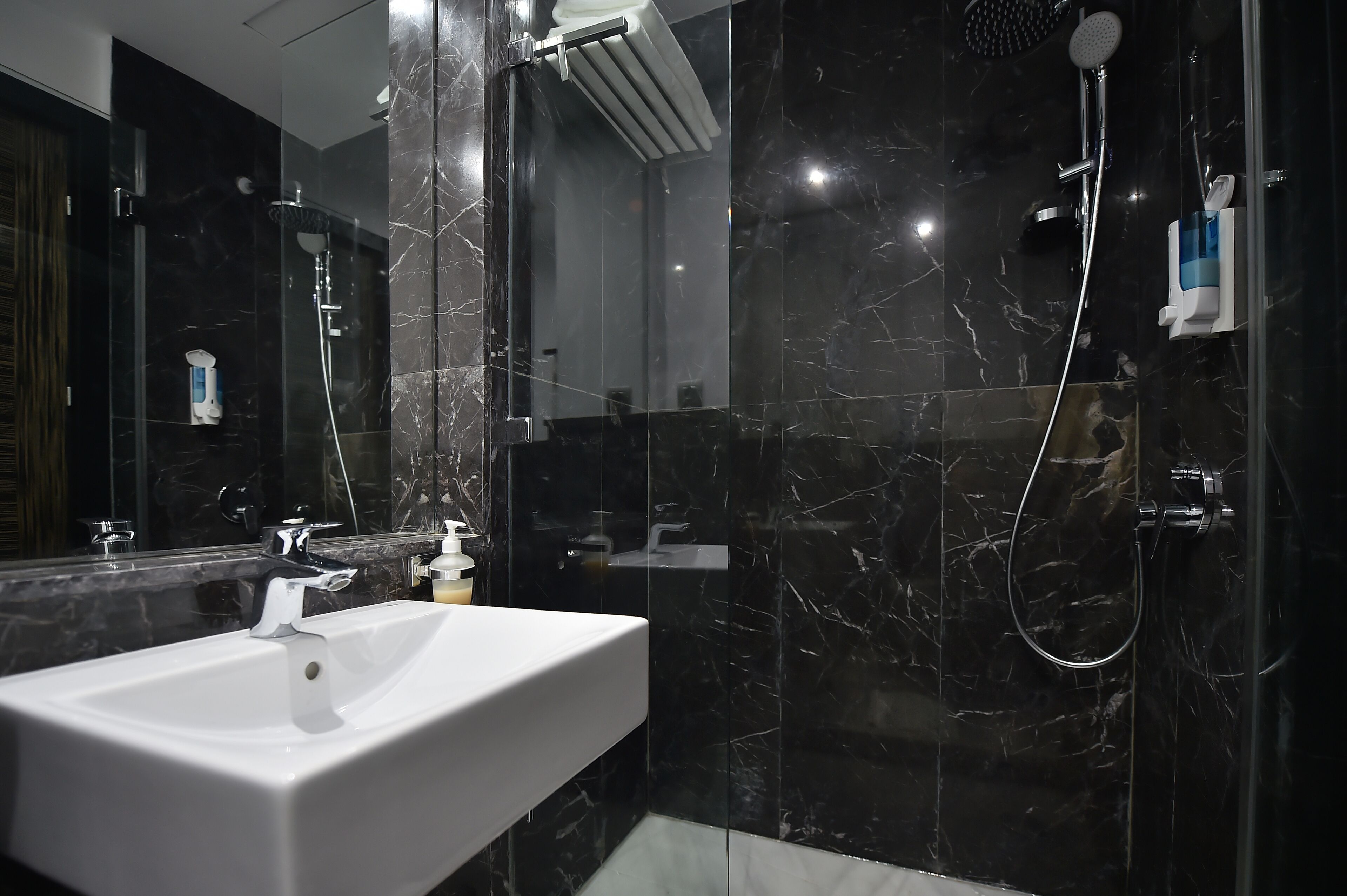 Suites Hotel Le Yacht