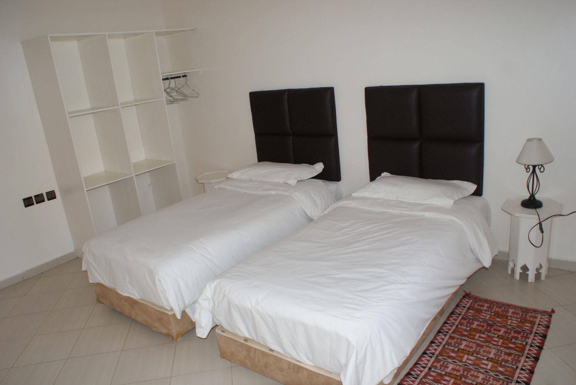 Residence Louzani - Hotel Apartment