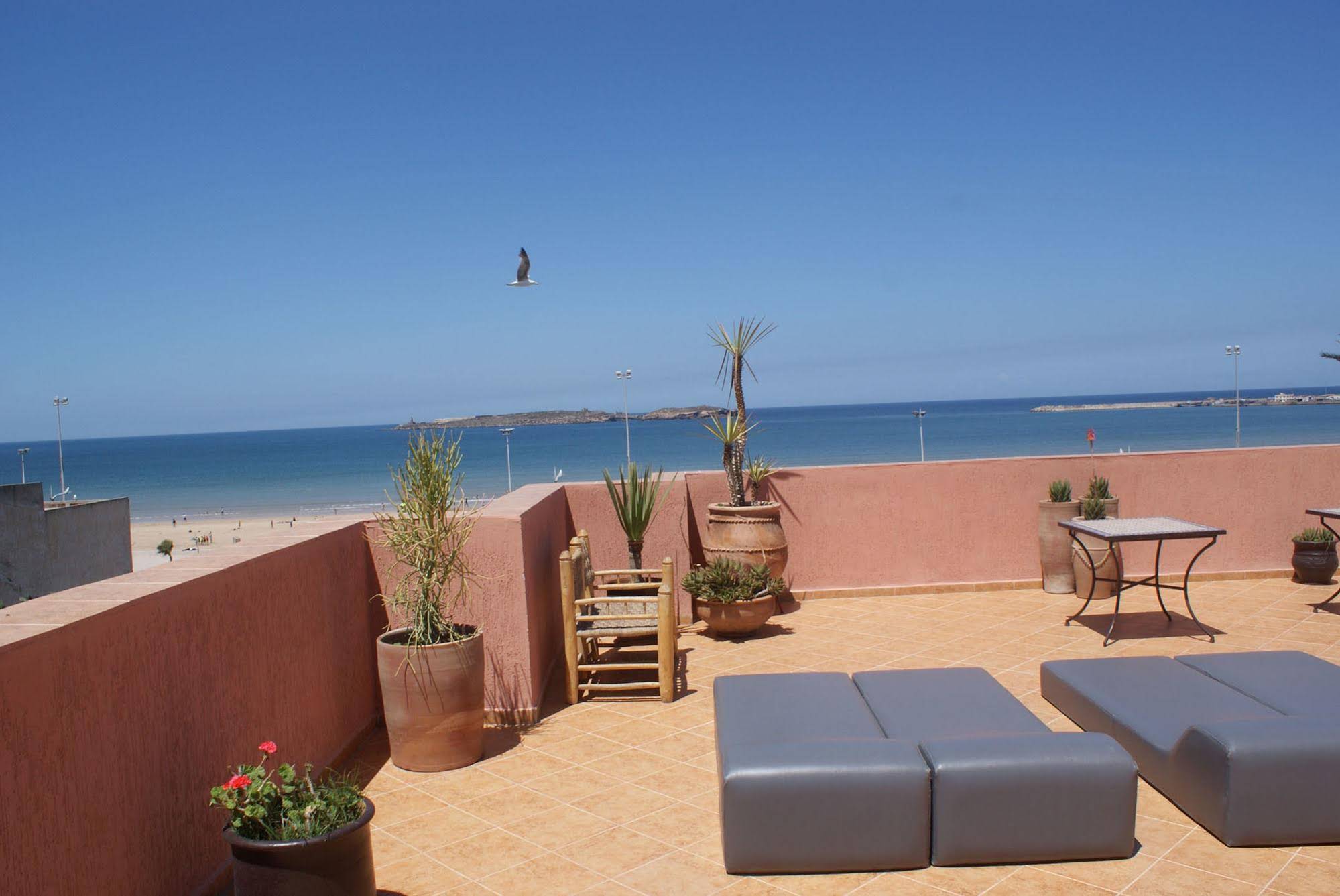 Residence Louzani - Hotel Apartment