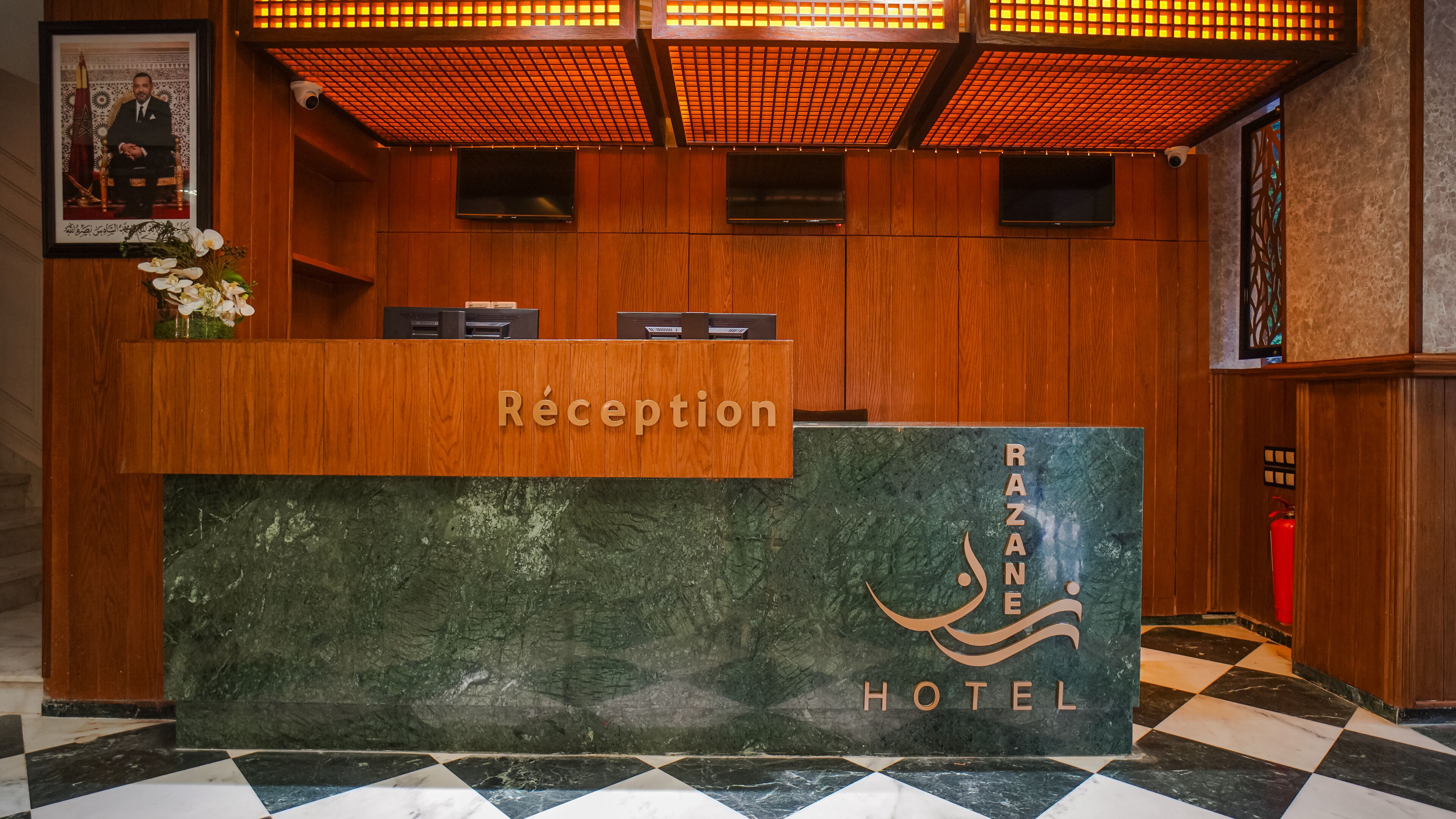 Razane Hotel