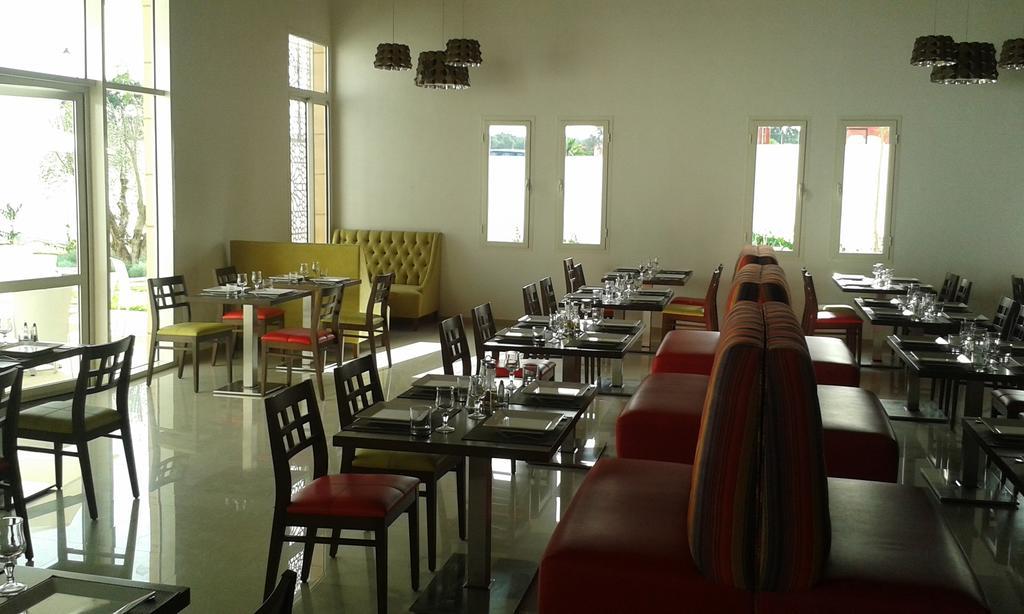 Relax Hotel Kenitra