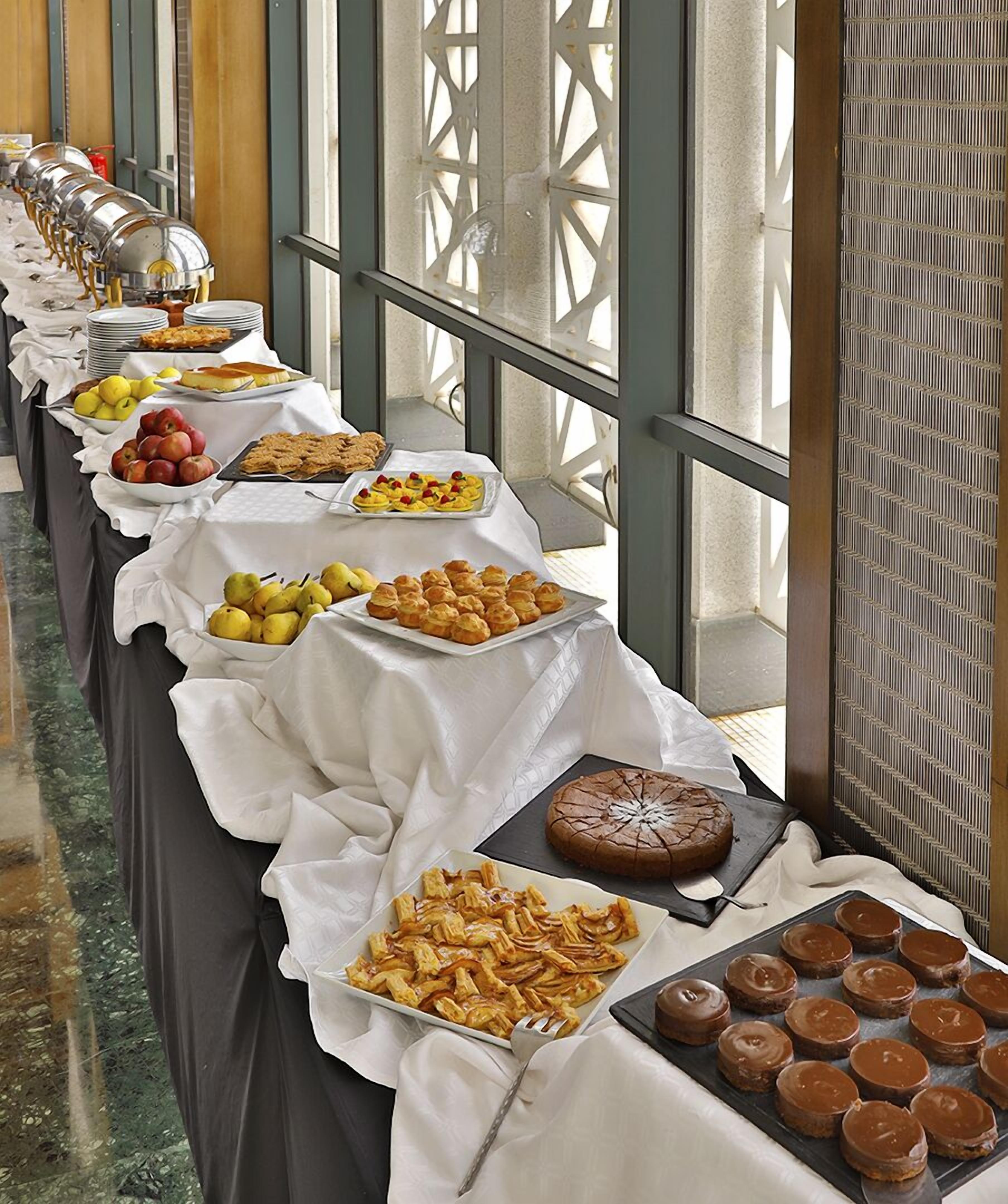 Amphitrite Palace Beach Hotel & Convention Centre