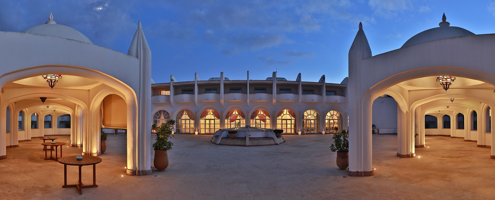Amphitrite Palace Beach Hotel & Convention Centre