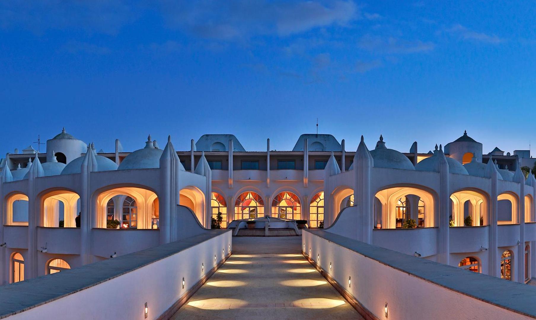 Amphitrite Palace Beach Hotel & Convention Centre