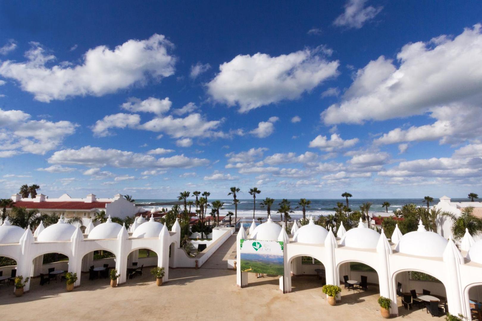 Amphitrite Palace Beach Hotel & Convention Centre