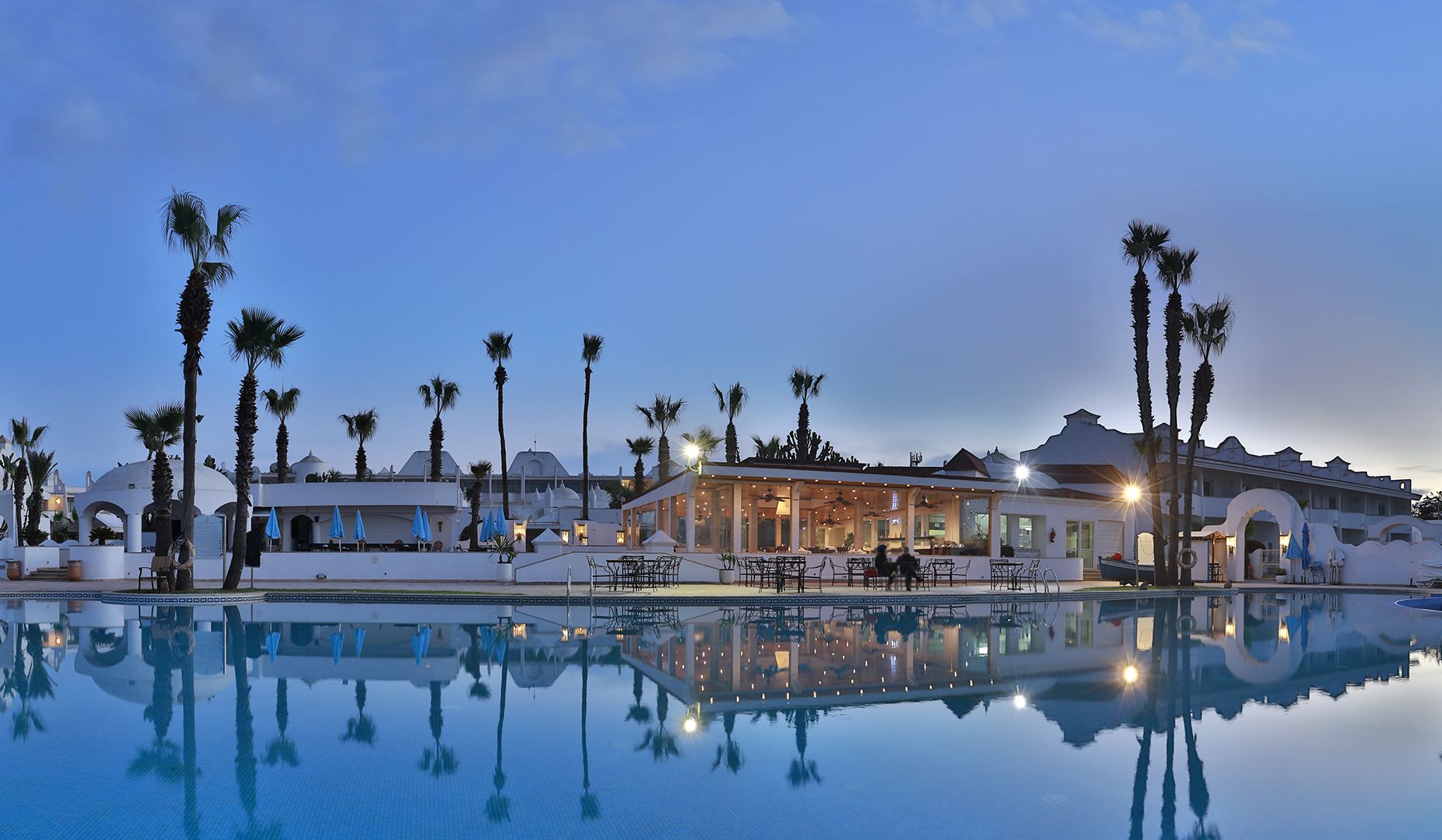 Amphitrite Palace Beach Hotel & Convention Centre