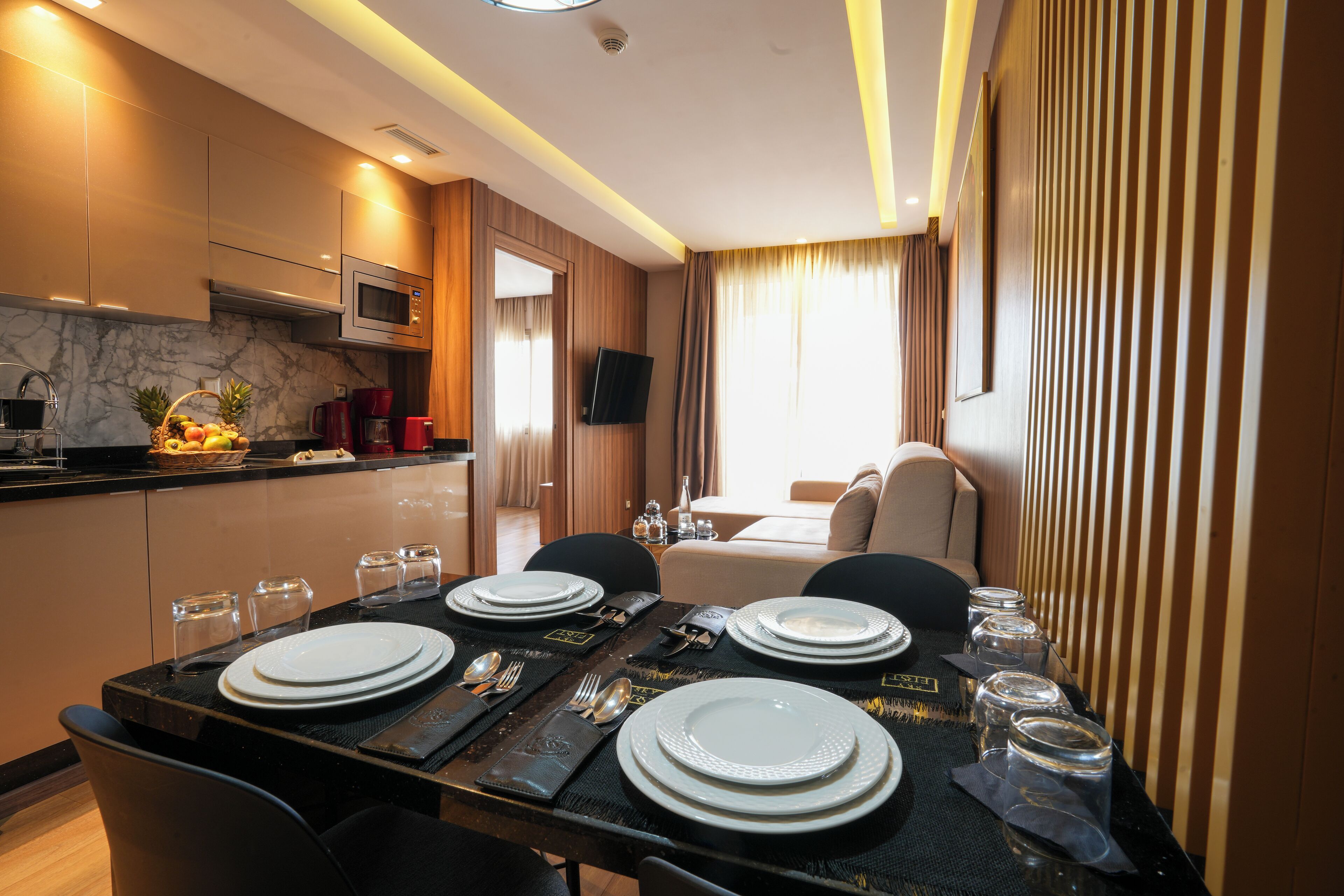 First Suites Hotel