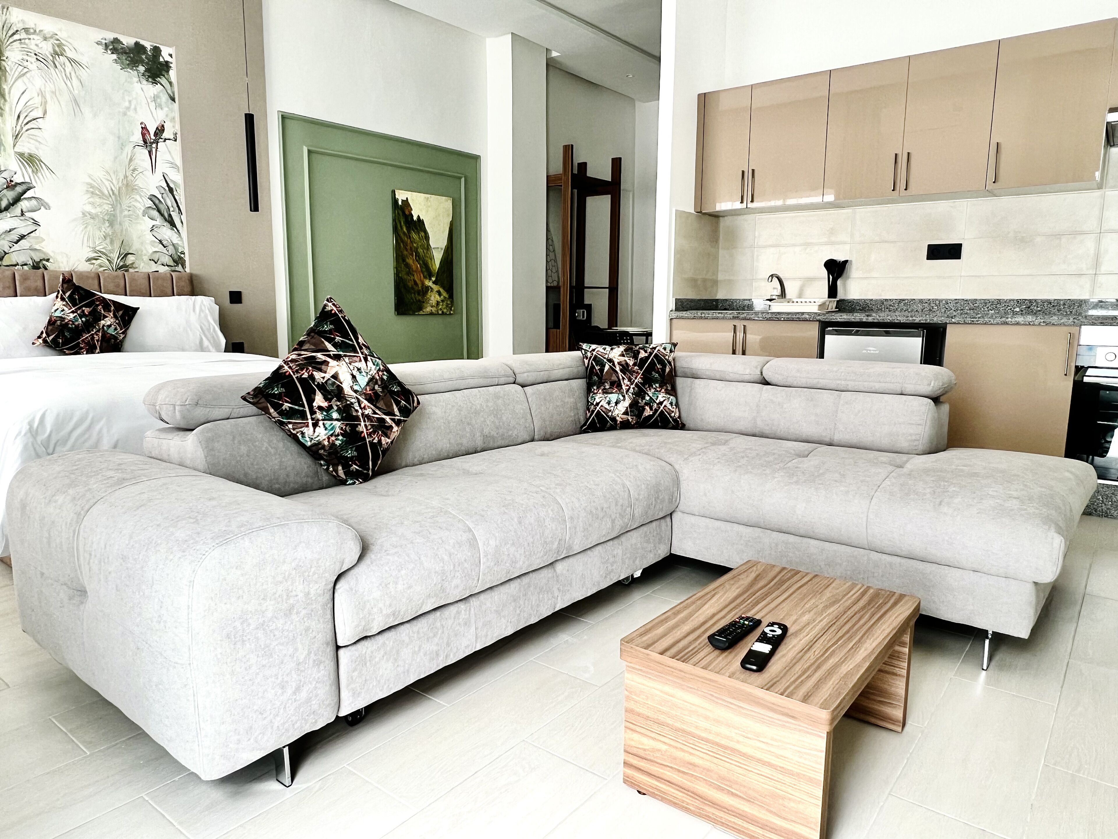 Mycity Suites & Apartments