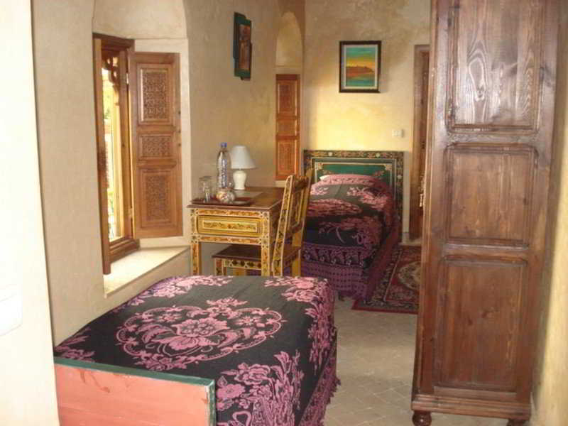 Riad Marlinea