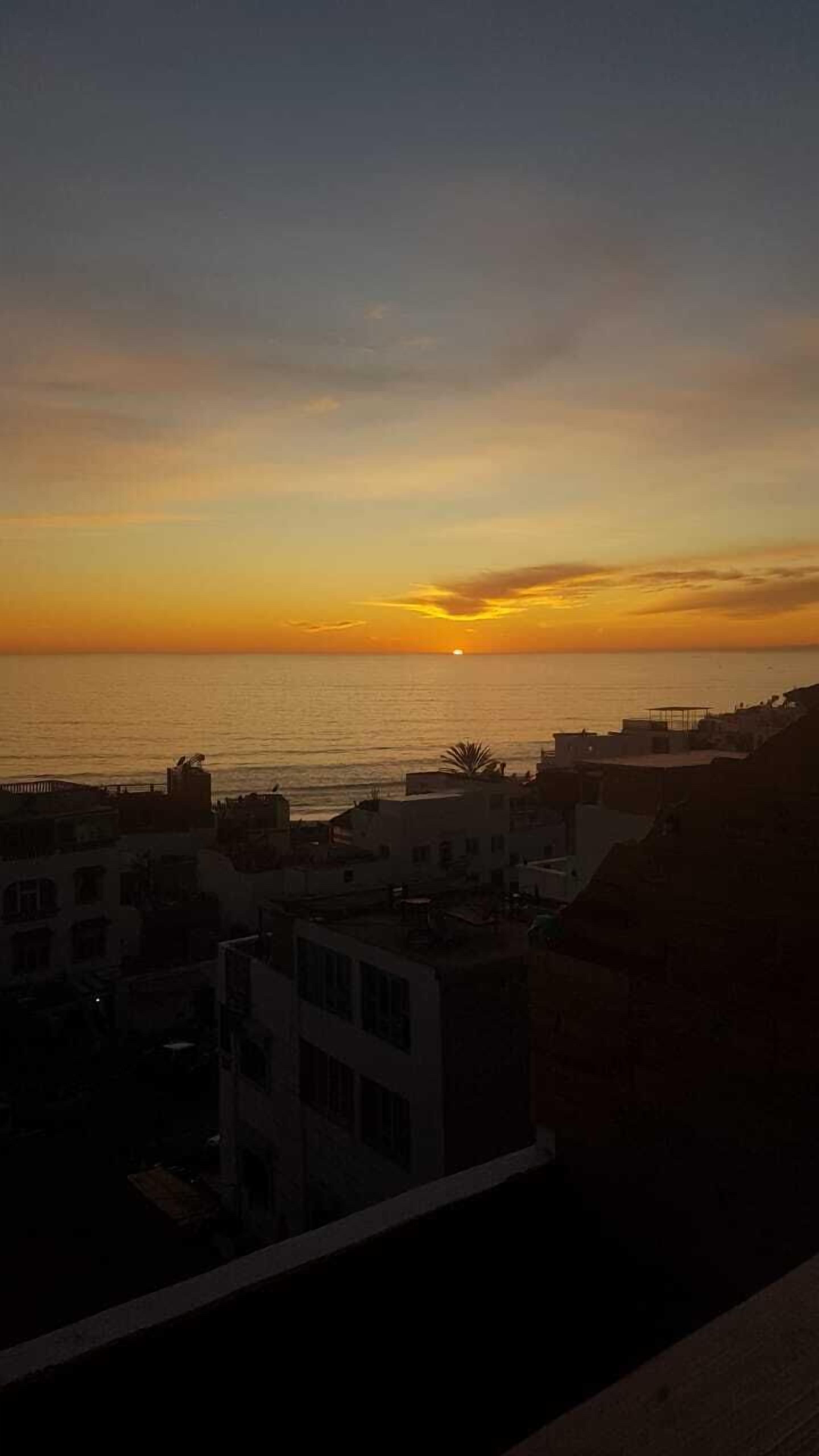 BigBlue Hostel Surf & Coworking